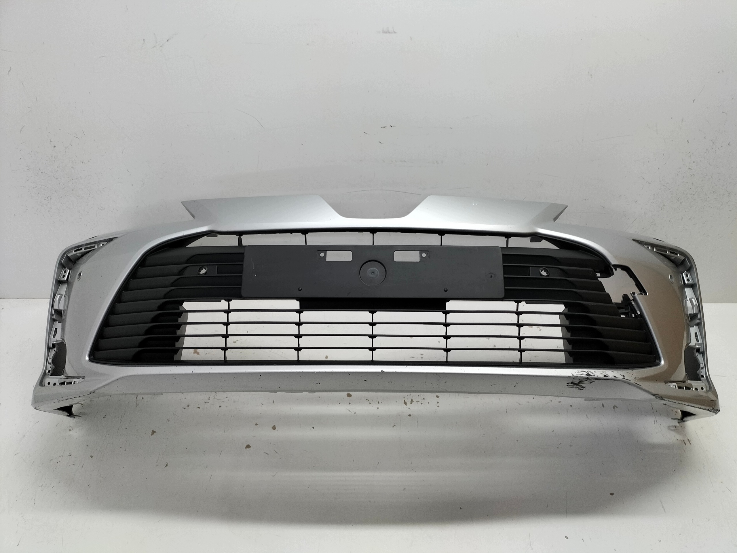 front bumper front TOYOTA COROLLA E21 18- sedan wersja below washers