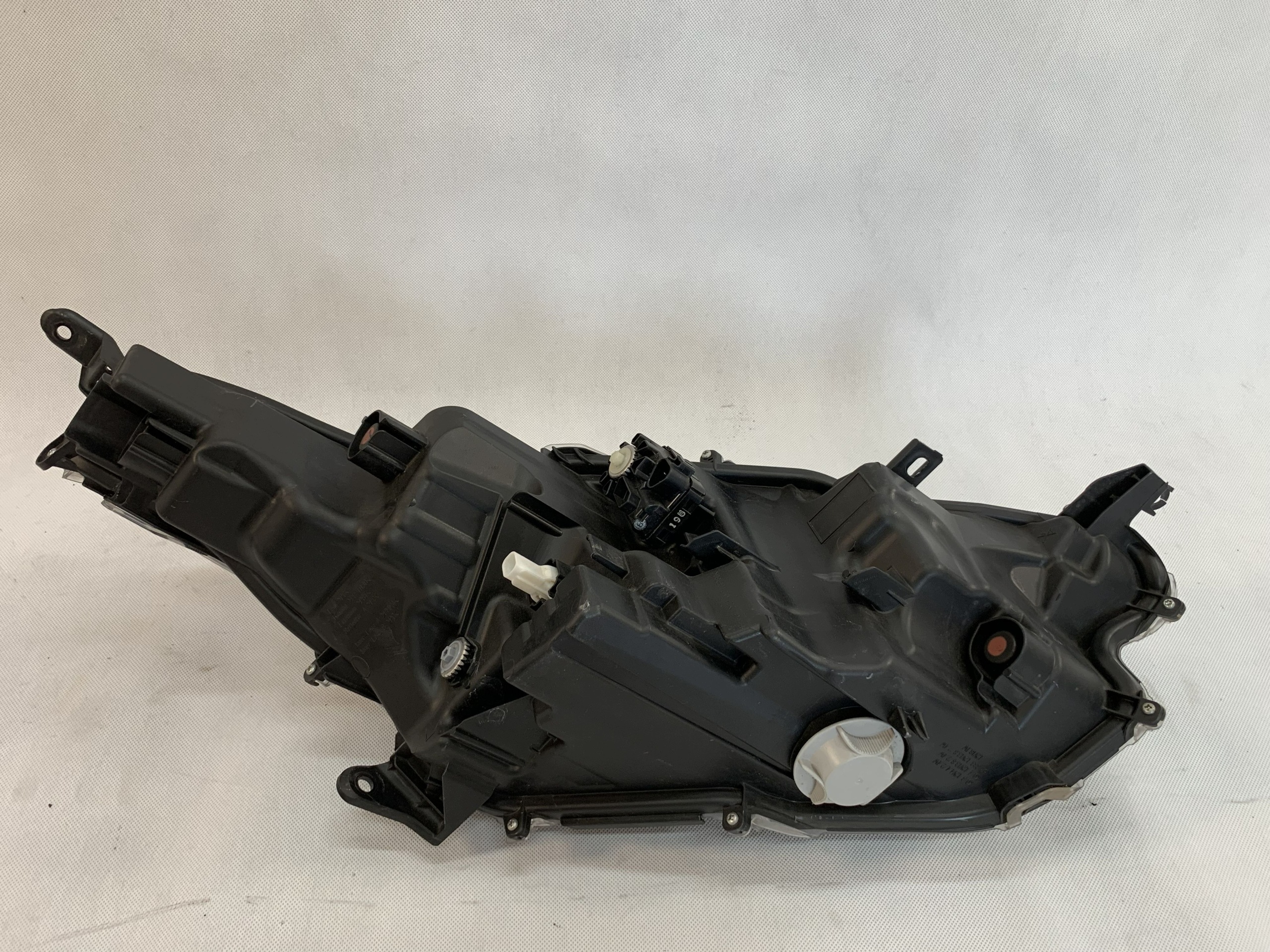 light left front reflektor Toyota Yaris 4 IV 20r 52-333 07.26