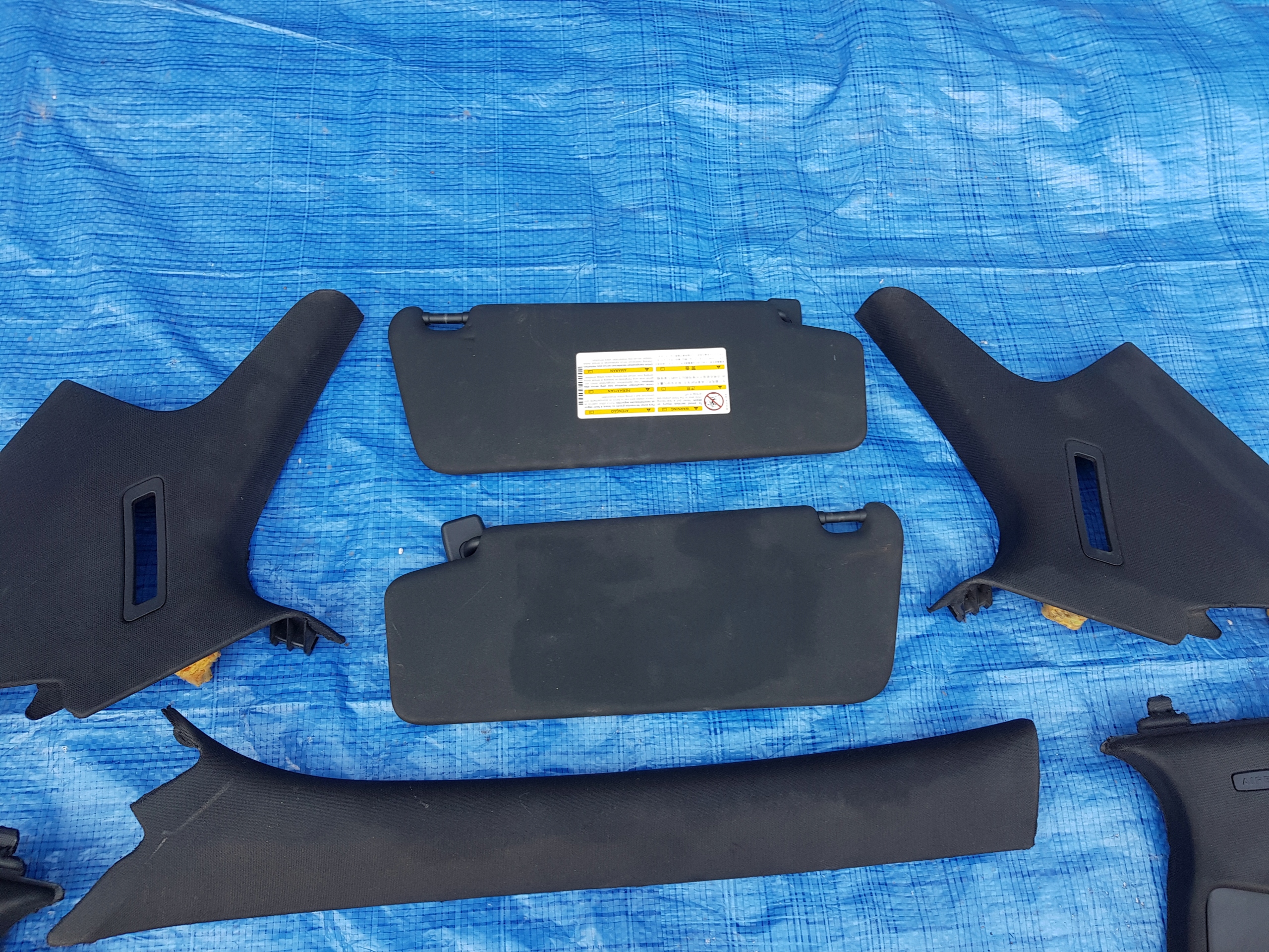 MERCEDES W204 AMG black, inner pillars light plastics KOMPLET