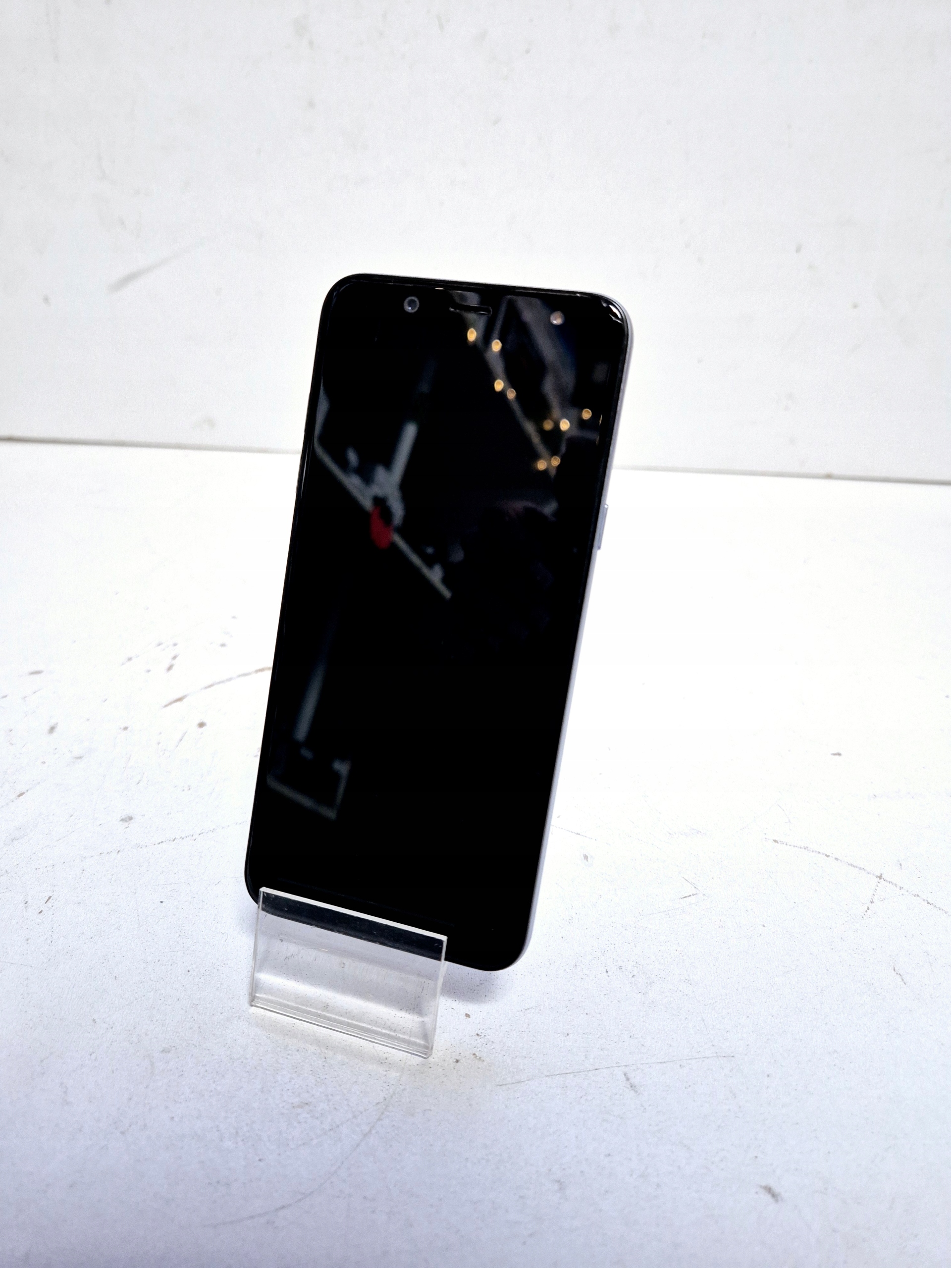 Smartfon Samsung Galaxy A6 3 GB / 32 GB 4G (LTE) srebrny