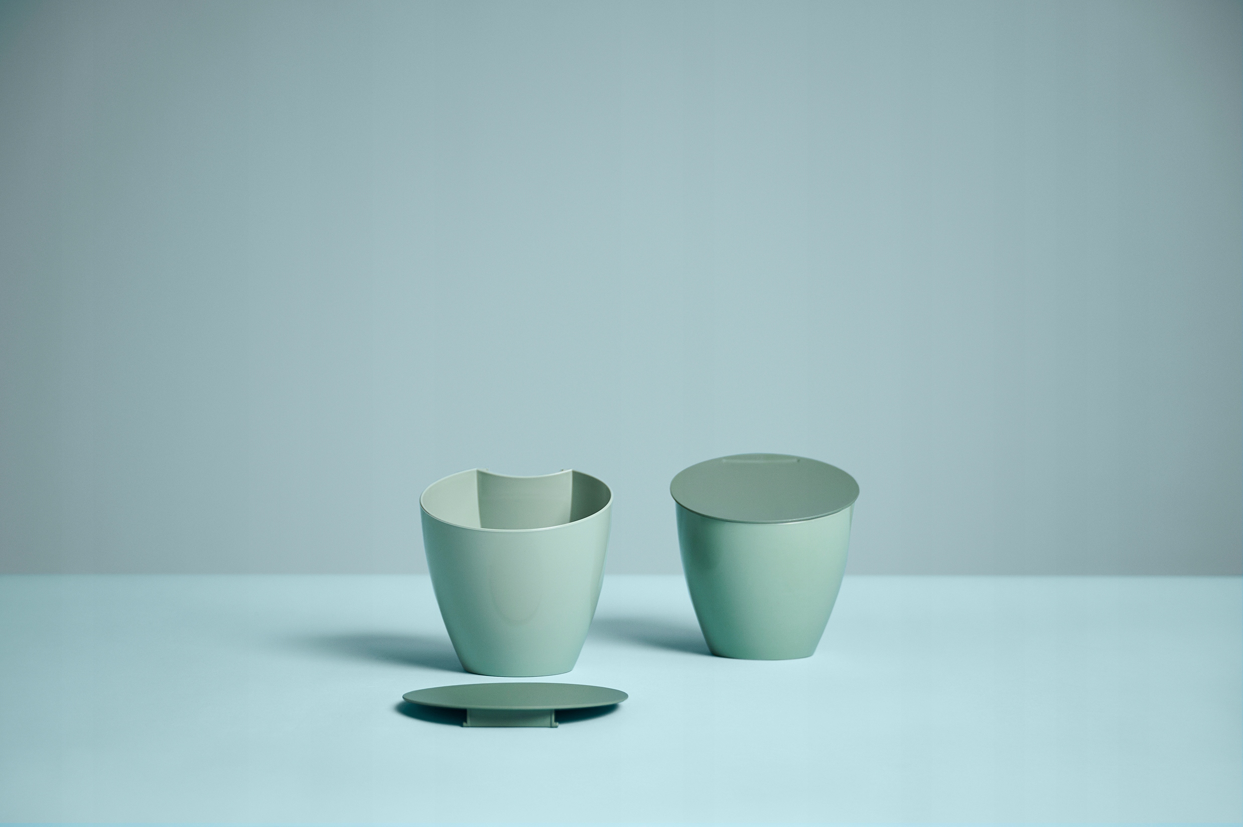 MEPAL KOSZ NA BLAT KUCHENNY ODPADKI OBIERKI RESZTKI POKRYWKĄ CALYPSO 2,2 L Marka Mepal