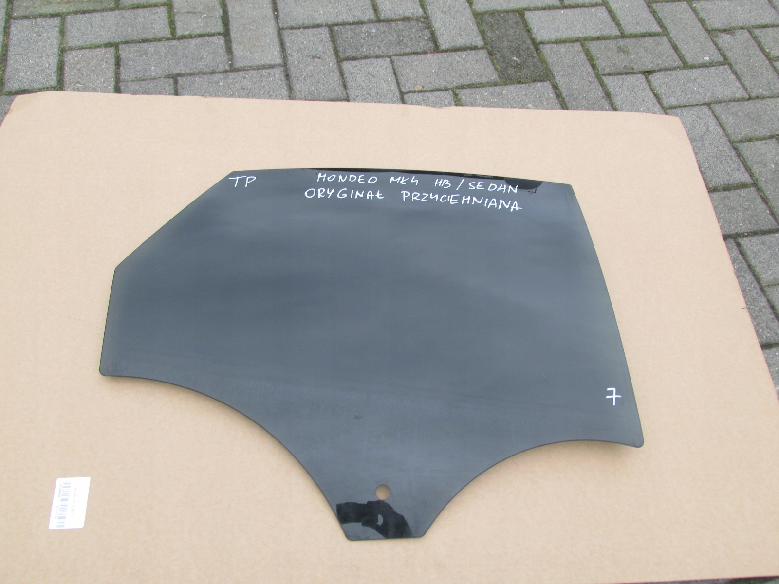 7S71-NA25712-E - СКЛО ДВЕРІ ЗАДНЯ ПРАВА ТЕМНА MONDEO MK4 HB СЕДАН