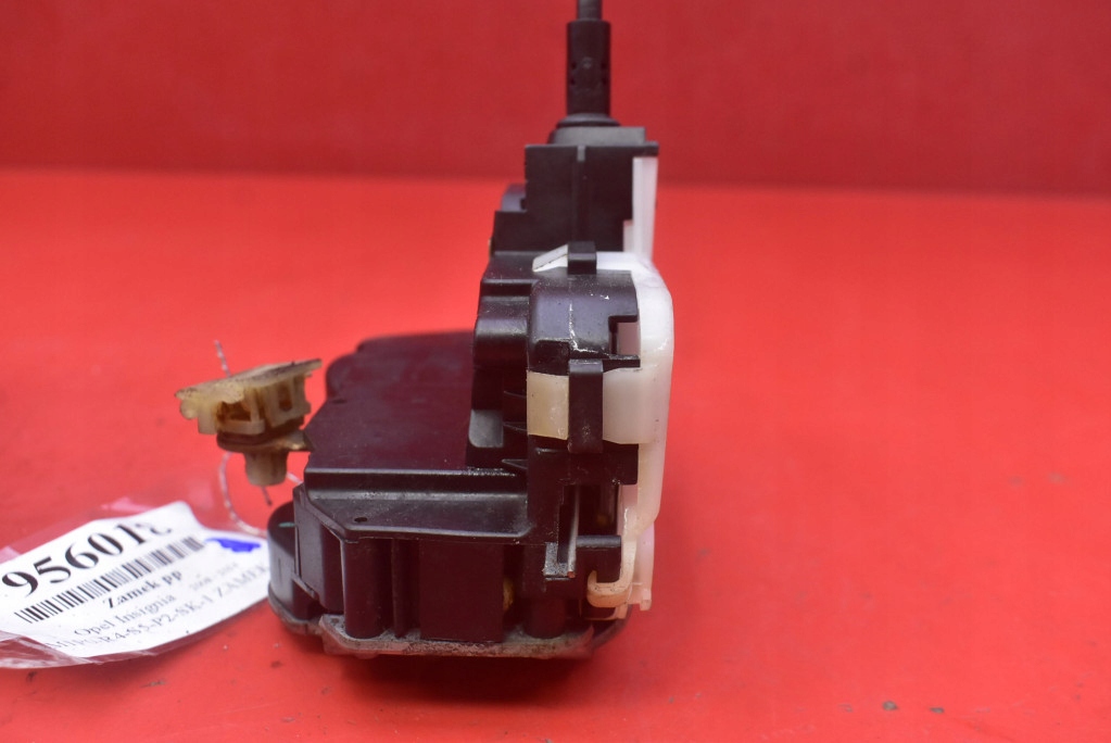 lock door right front front EU 13503802 GP OPEL INSIGNIA A KOMBI 08-14