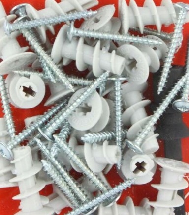 82 4 x 60 kluzáků 40 kusů Kolíky šneků Starfix 4 x 60 40 ks do polystyrenu