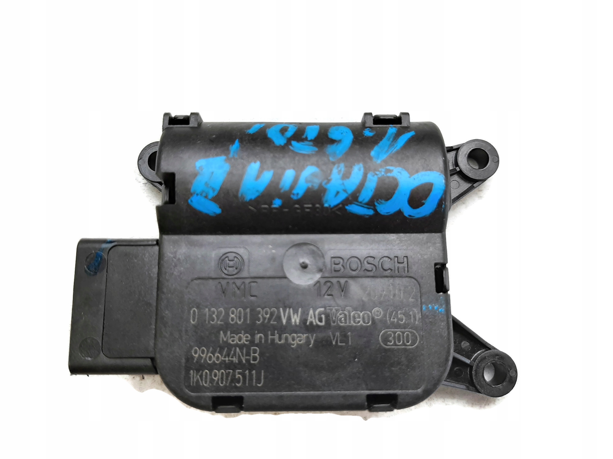 1K0907511J - SKODA OCTAVIA II ДВИГАТЕЛЬ ОТОПИТЕЛЯ 0132801392