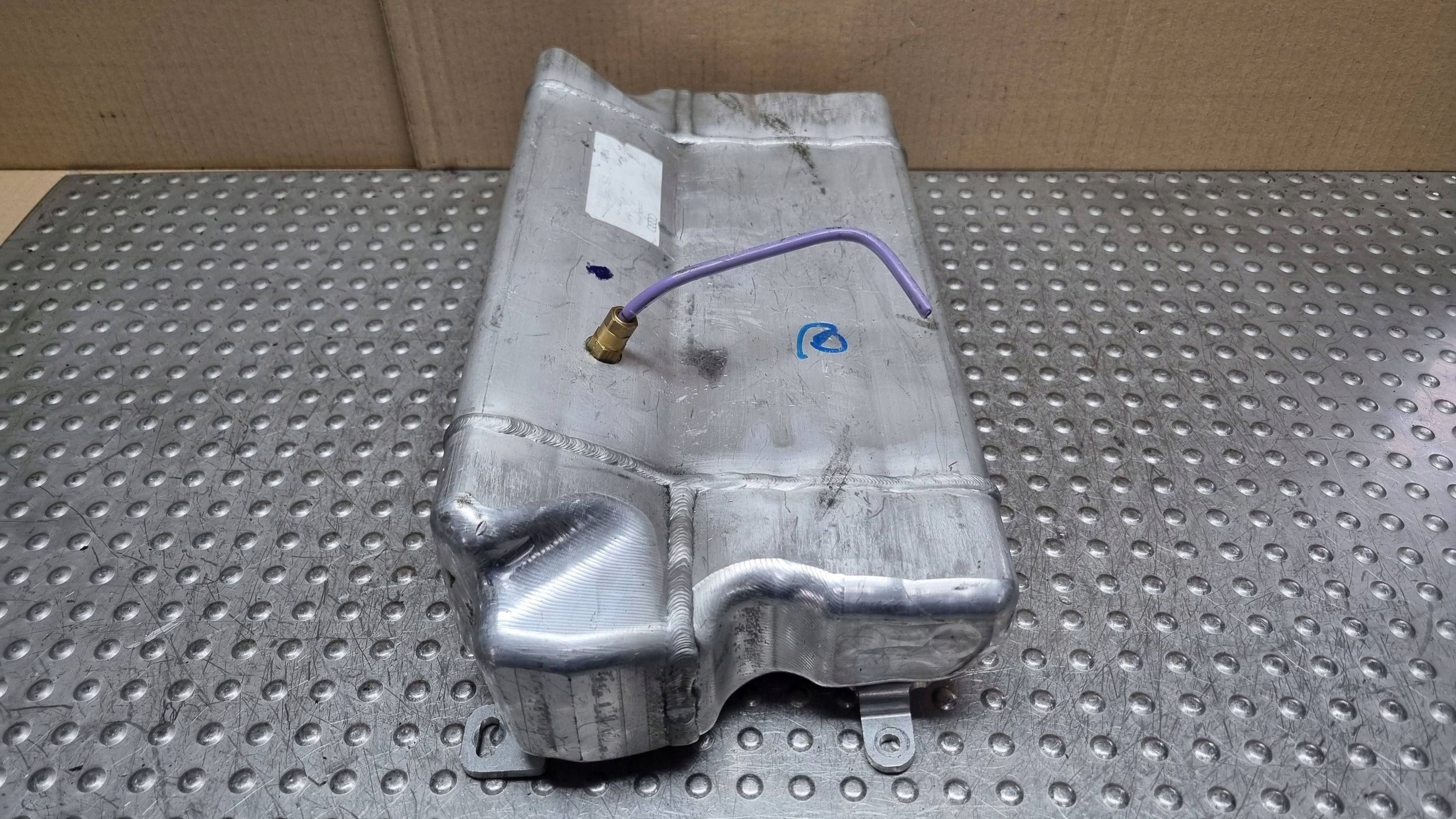 Behälter Druck luft Achsträgers 4G0616203C AUDI A6 C7 A7 C7 4G