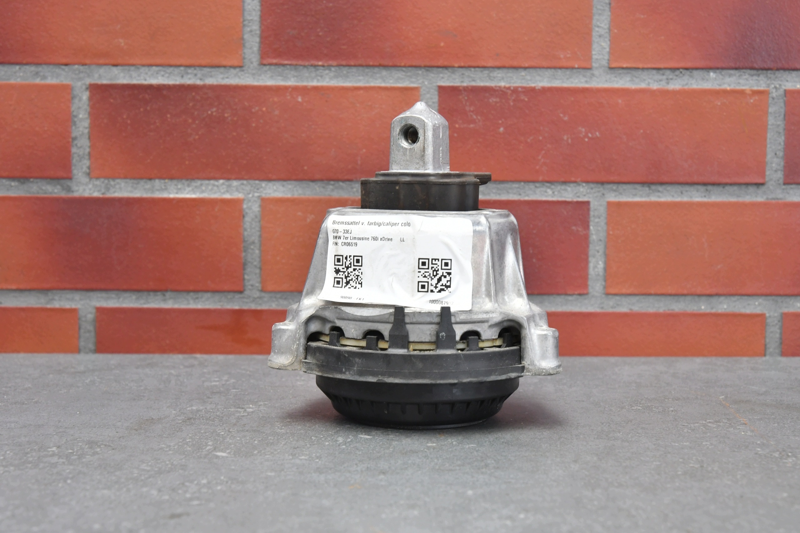 engine mount left bearing BMW 7 G70 760iX 8883415