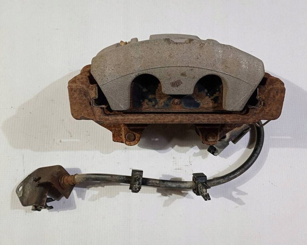 caliper right front front Dodge Challenger Charger 5.7 2015