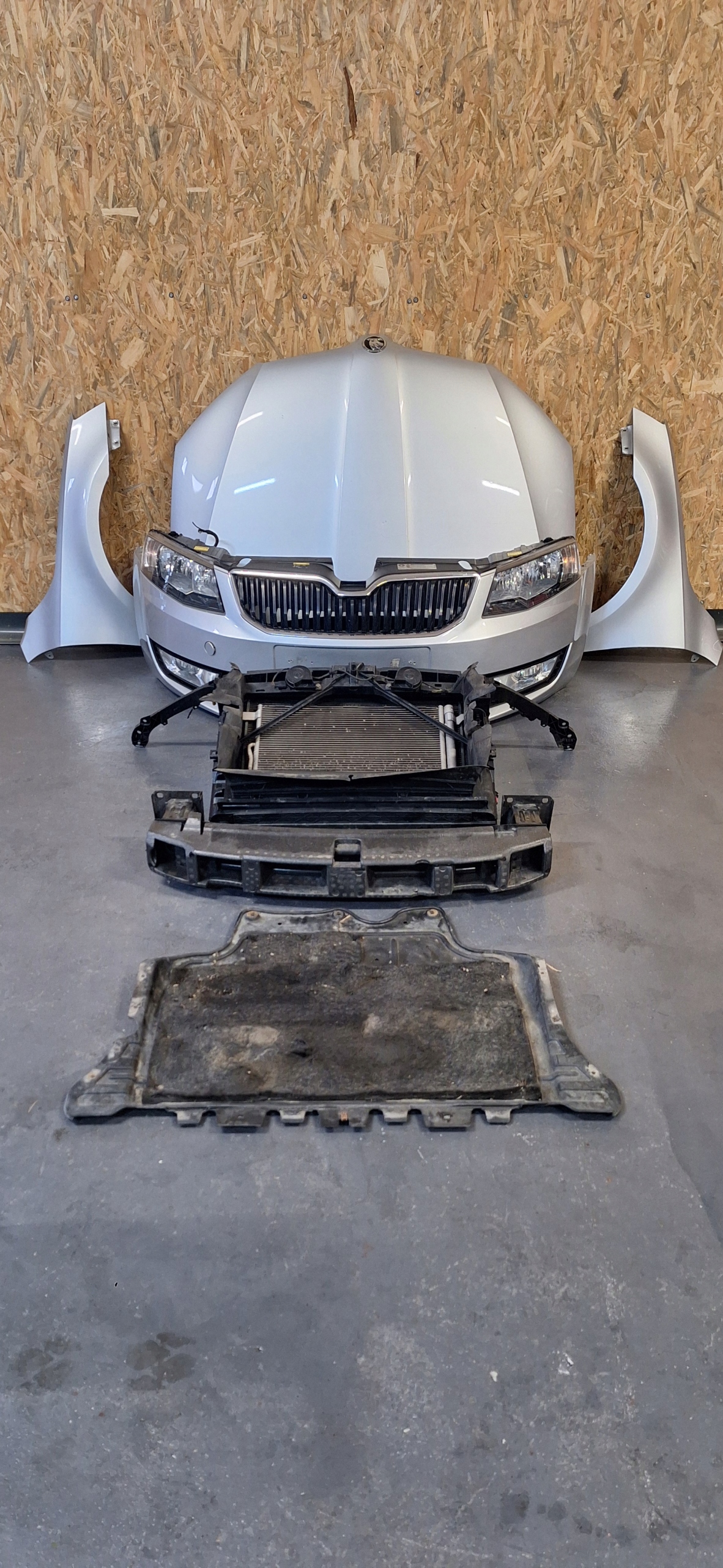 MASKA ZDERZAK PAS LAMPY SKODA OCTAVIA III CAŁY PRZÓD