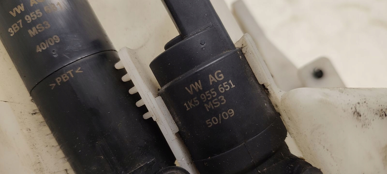 Behälter Spritzdüse Behälter VW Passat CC 2,0 TDI