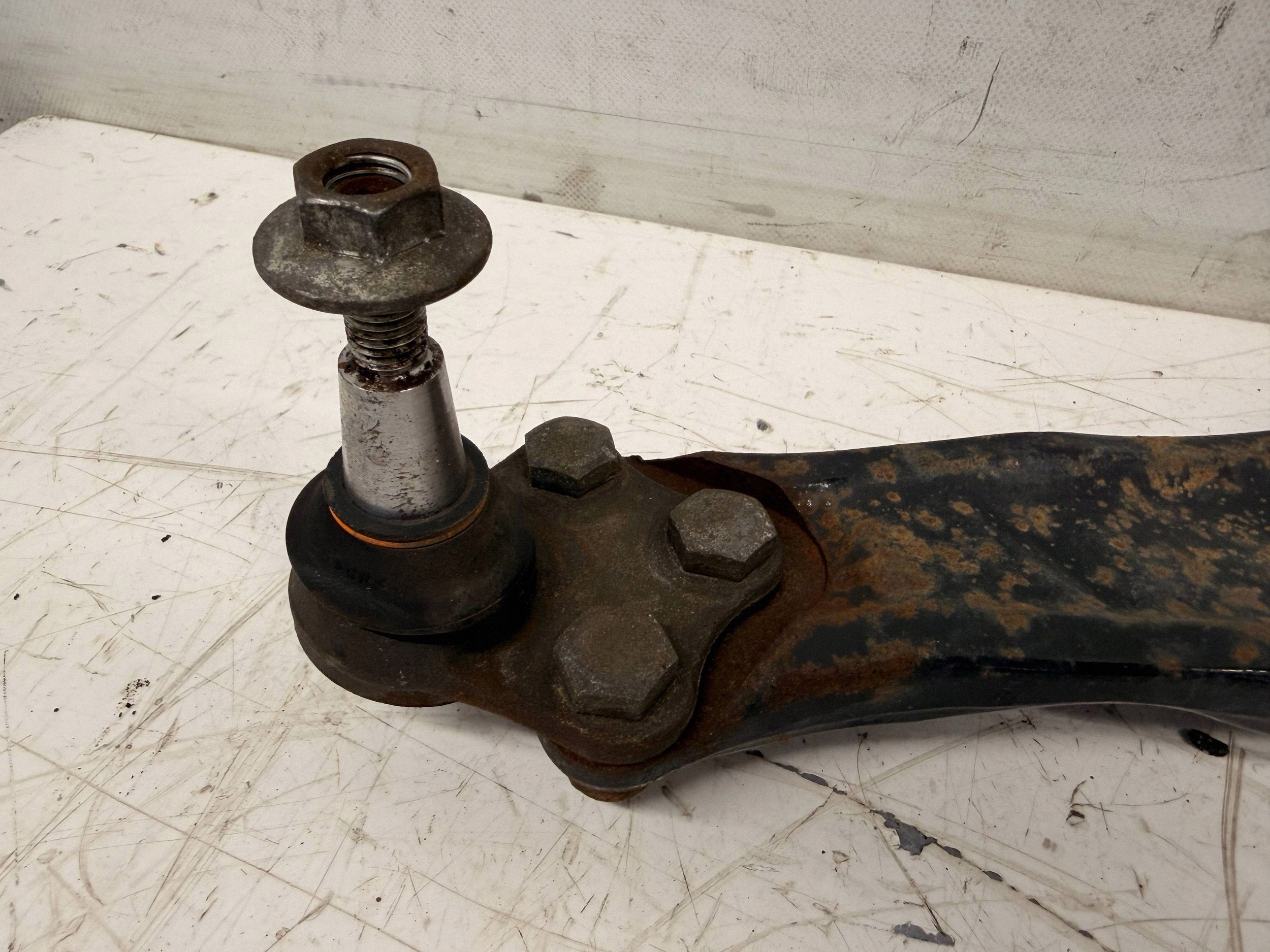 Renault Megane IV 1.6 dCi arm left front front 545056711R
