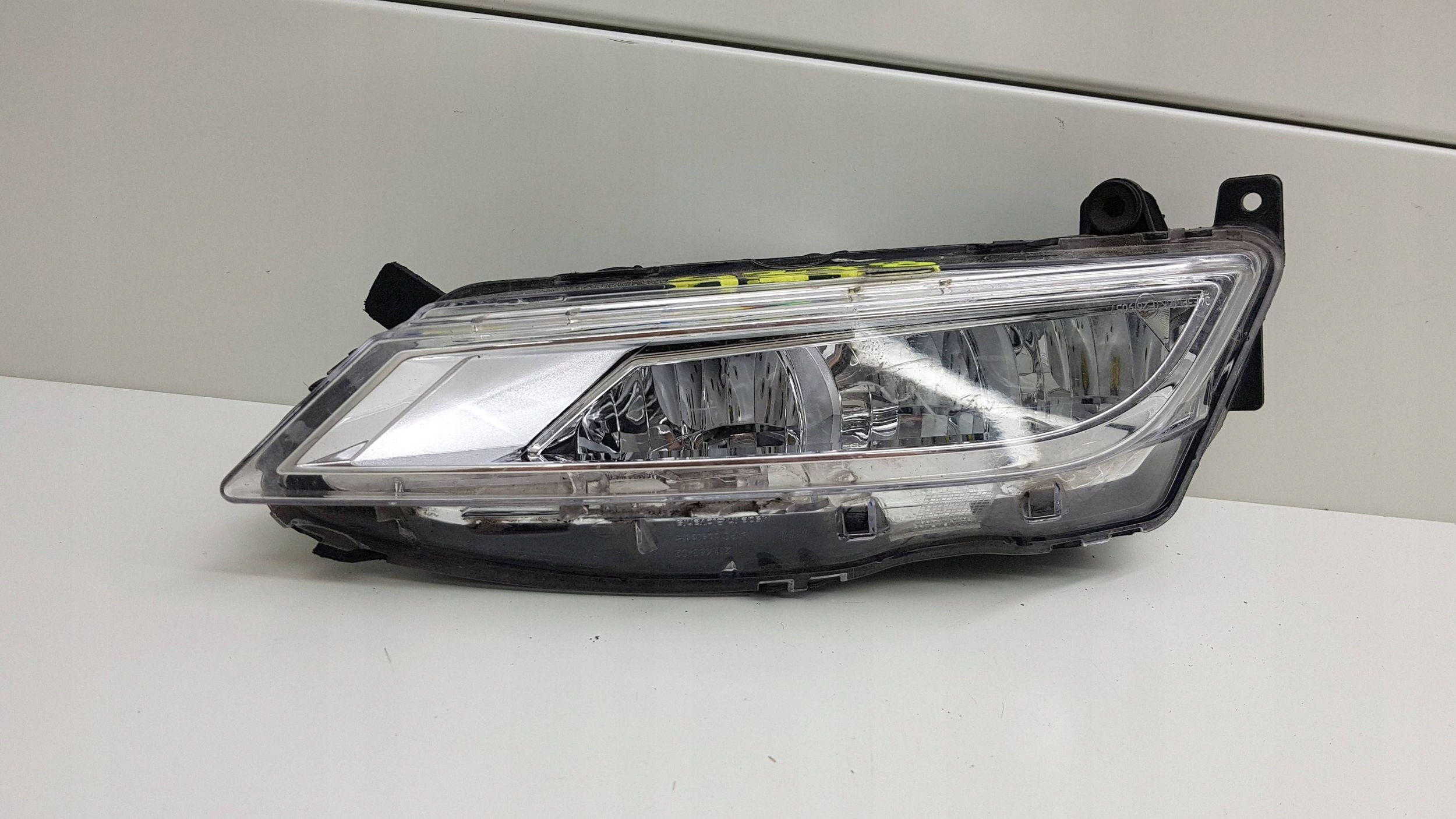 SEAT LEON III 5F LIFT rechts Nebelscheinwerfer LED DRL 5F0.941.702.B