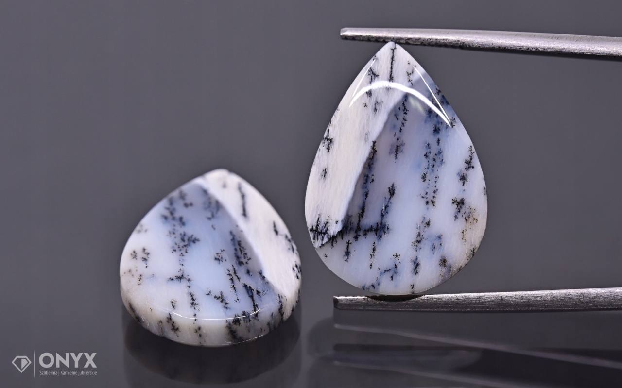 Dendritový achát z Turecka konvexní mělký Pár slza