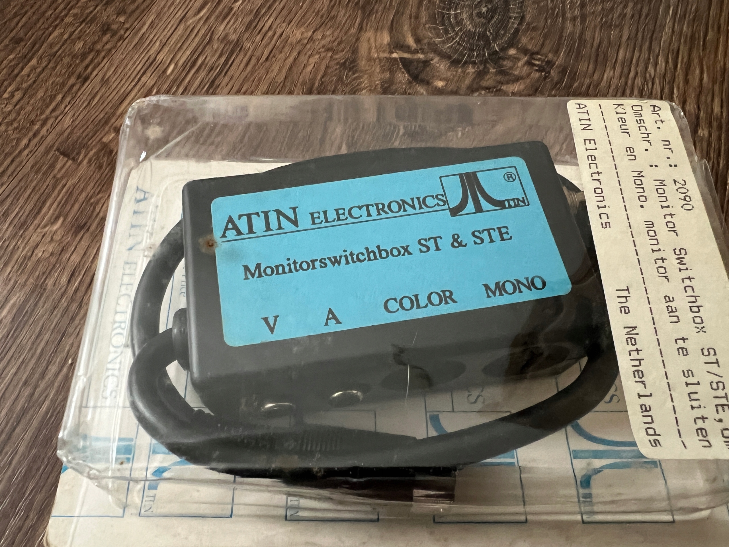 ATIN Electronics Monitor Switchbox do Atari ST! BOX z epoki nie otwierany