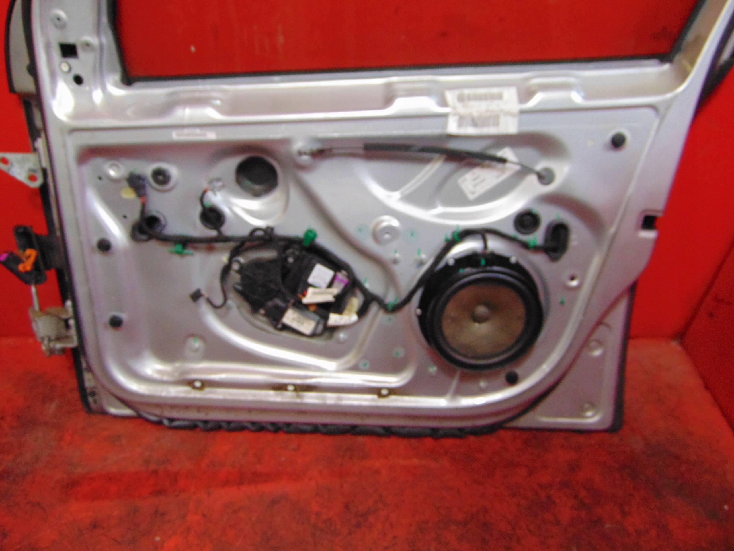 VOLKSWAGEN GOLF 5 V 1K1 door front right 5D LA7W