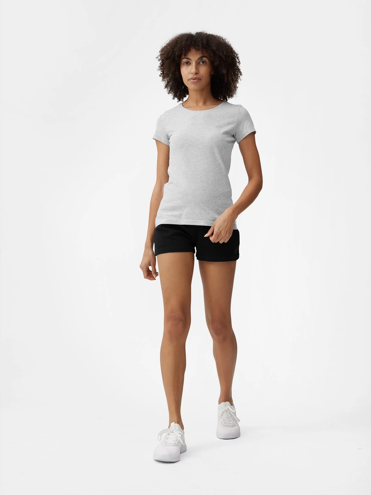 KOSZULKA DAMSKA 4F BAWEŁNIANA T-SHIRT SPORTOWY MAŁE LOGO R XS Kolekcja Sportstyle