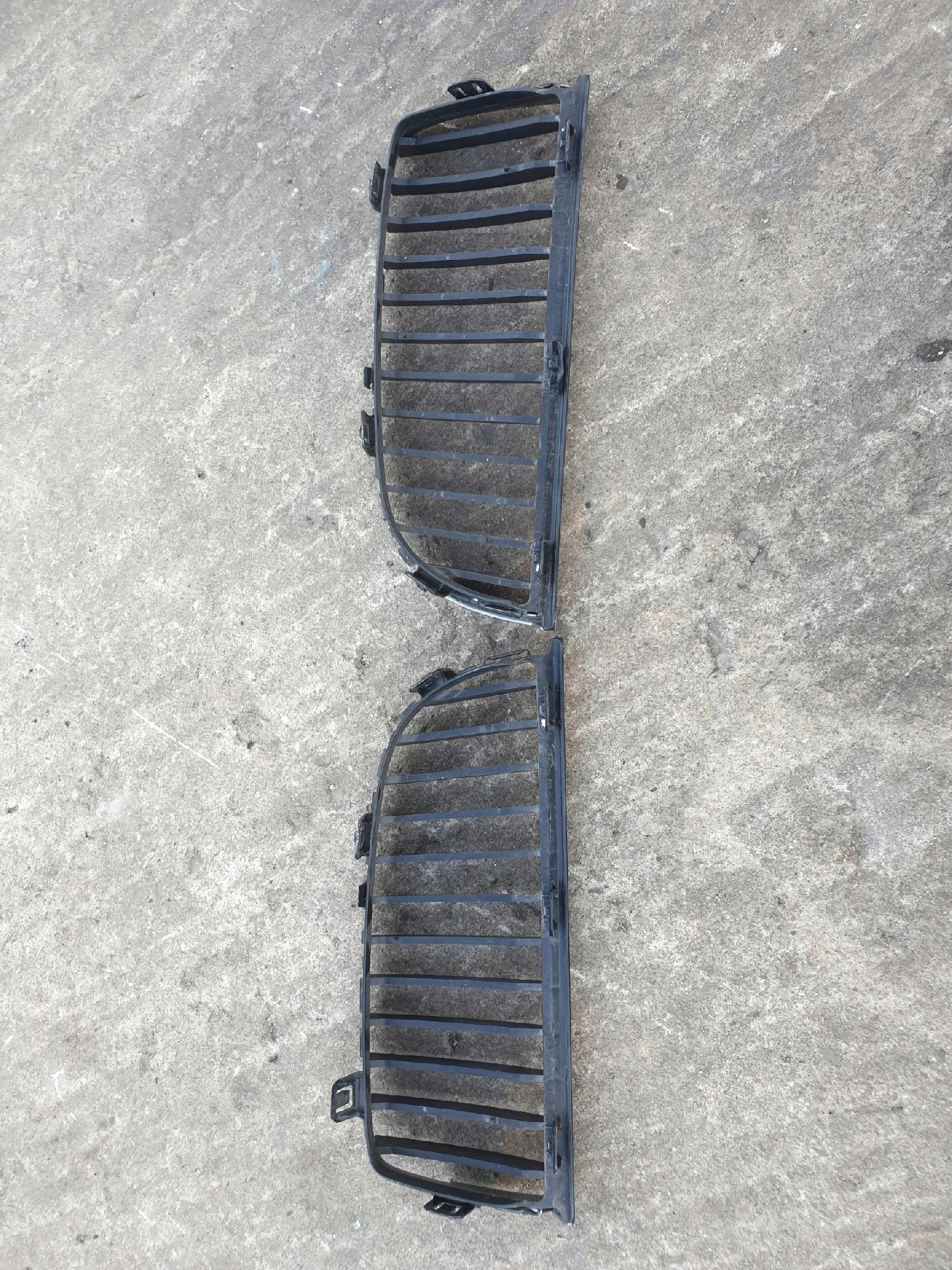 front prekladgrill kidney grille left or right BMW E90 E91 7120007
