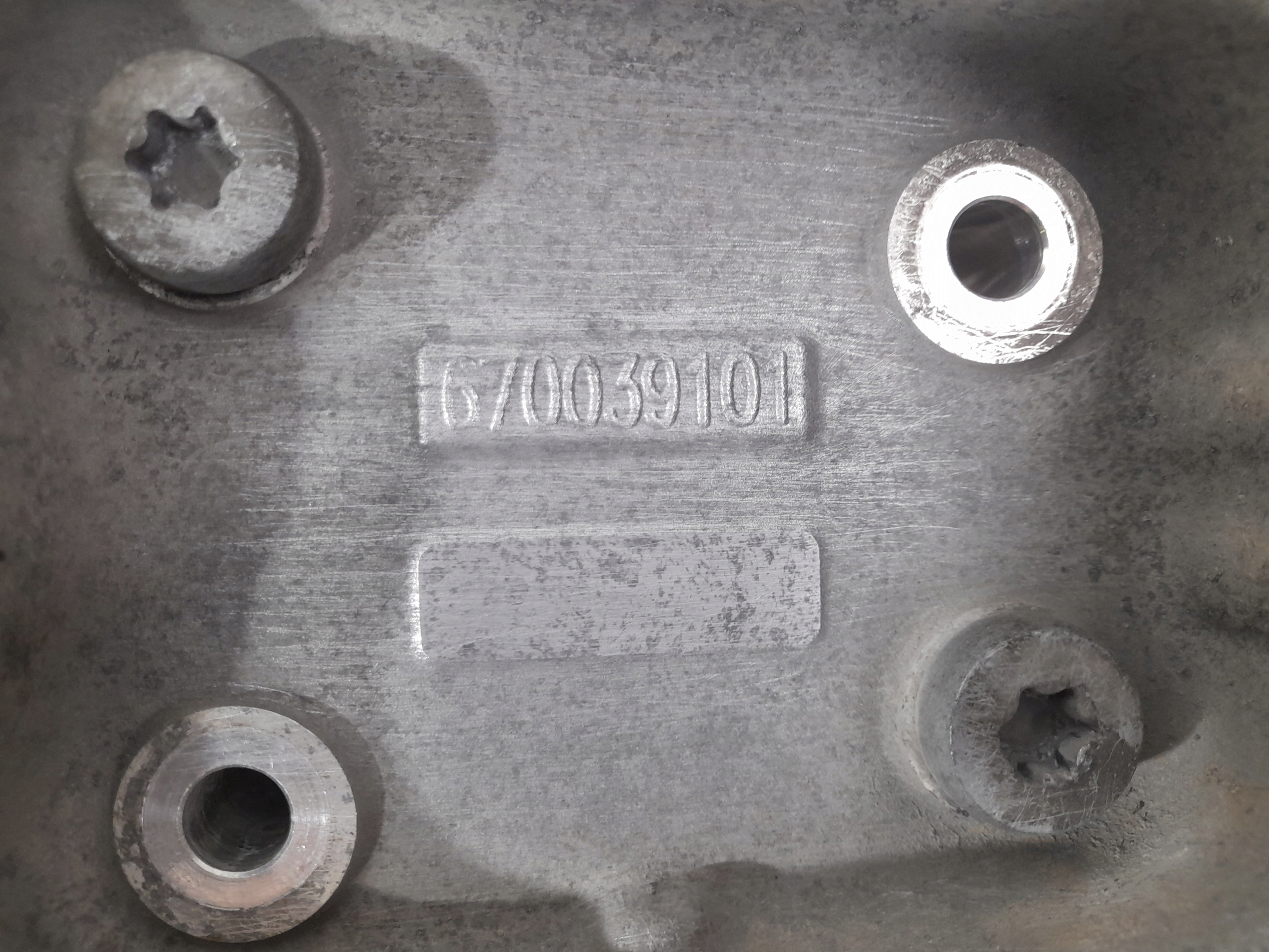 MASERATI GHILBI M157 swing front right 670039101 (A57)