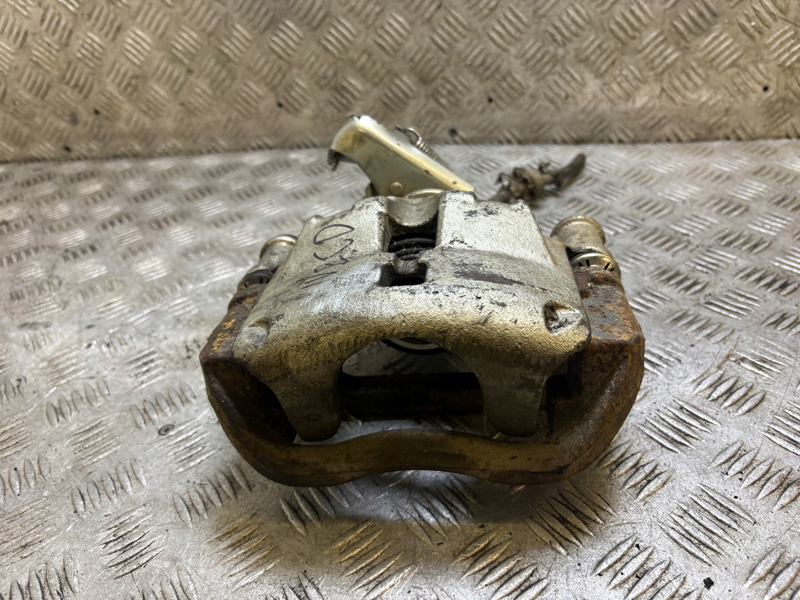 caliper brake left rear part rear IVECO DAILY 4 2.3 D