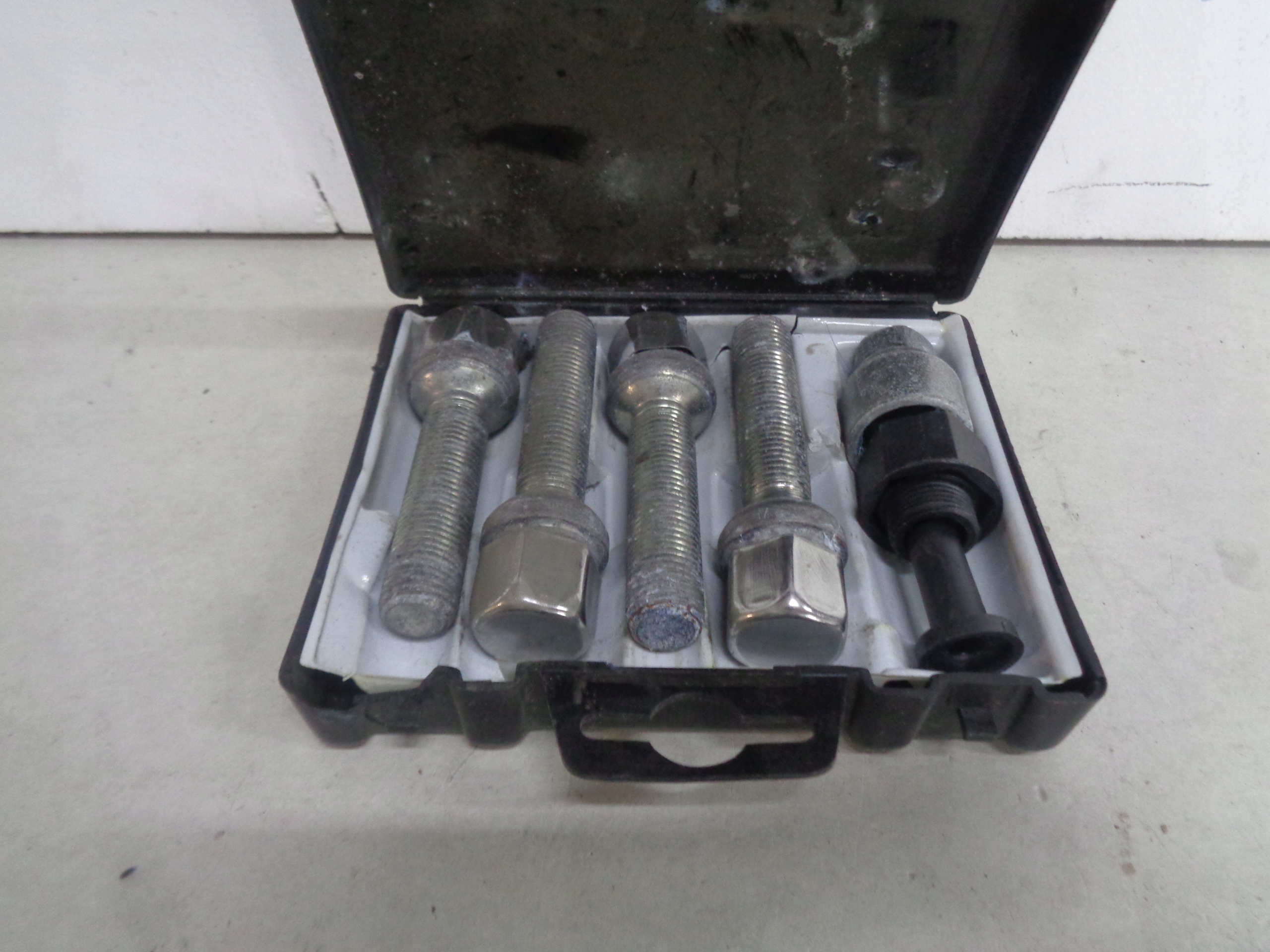 C4329fd140a095a8eae0cdd267ef