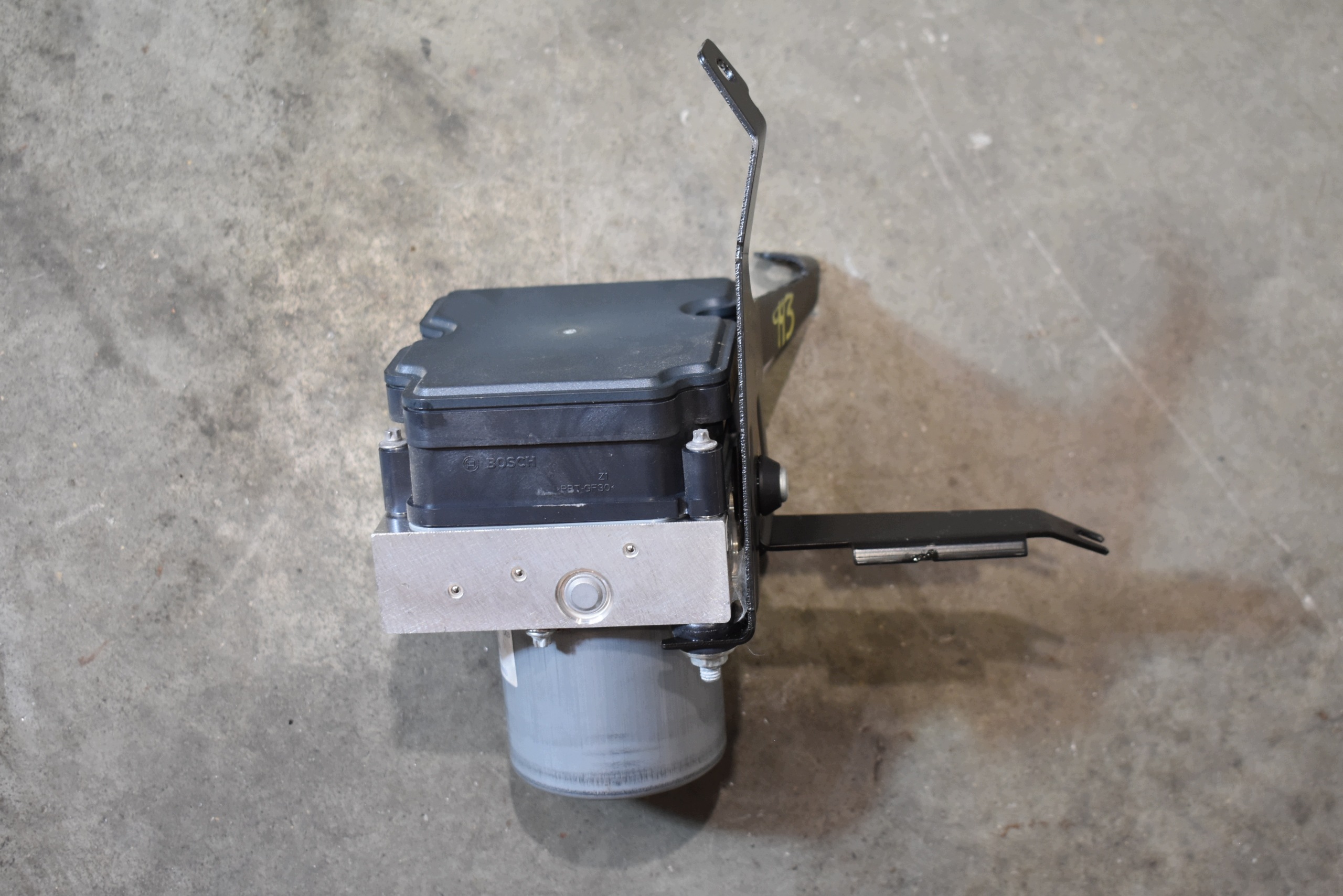 perfect condition pump control unit ABS MERCEDES W177 1