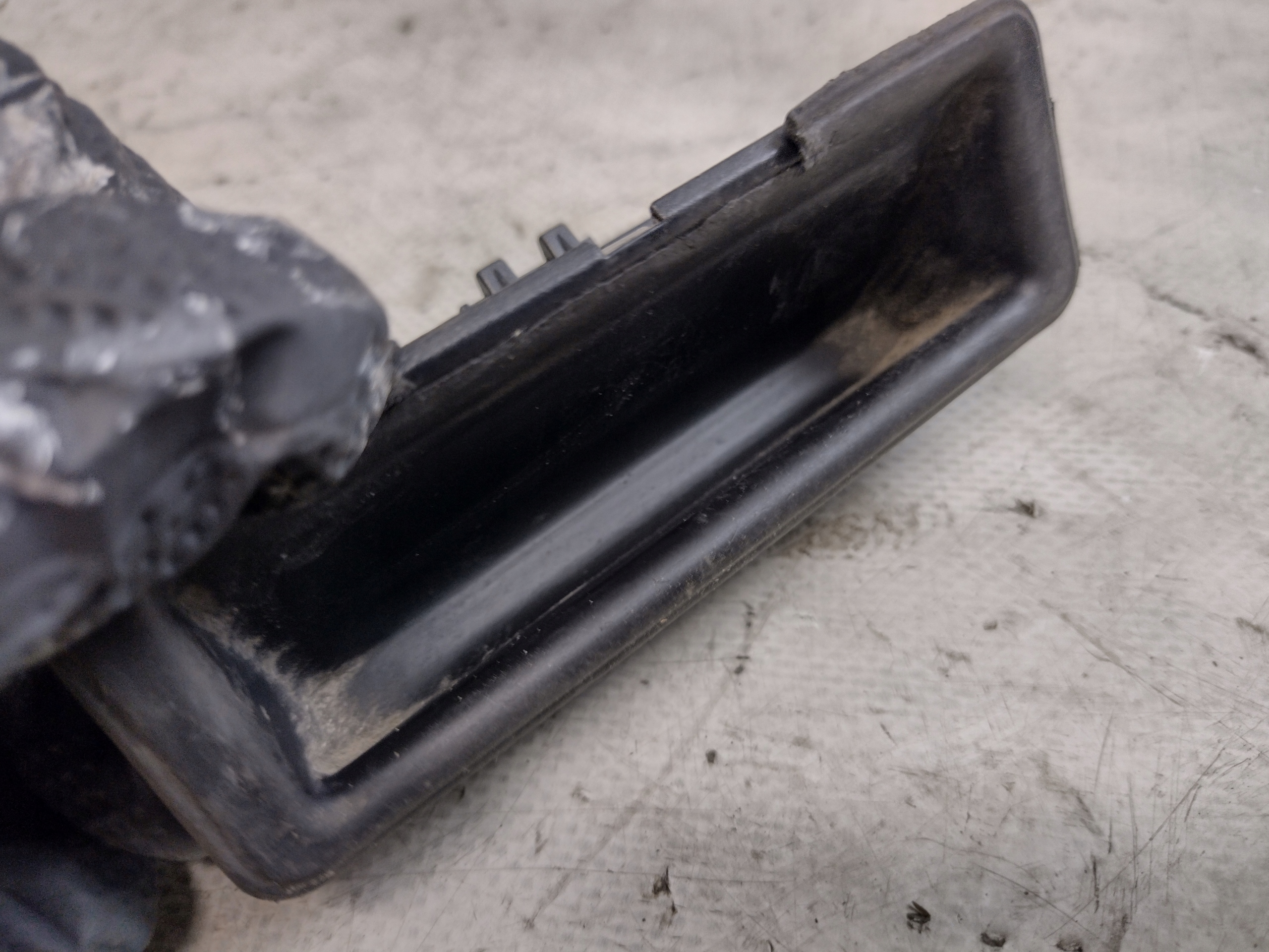 Mikrostyk bonnet boot BMW E91 lift 7118158