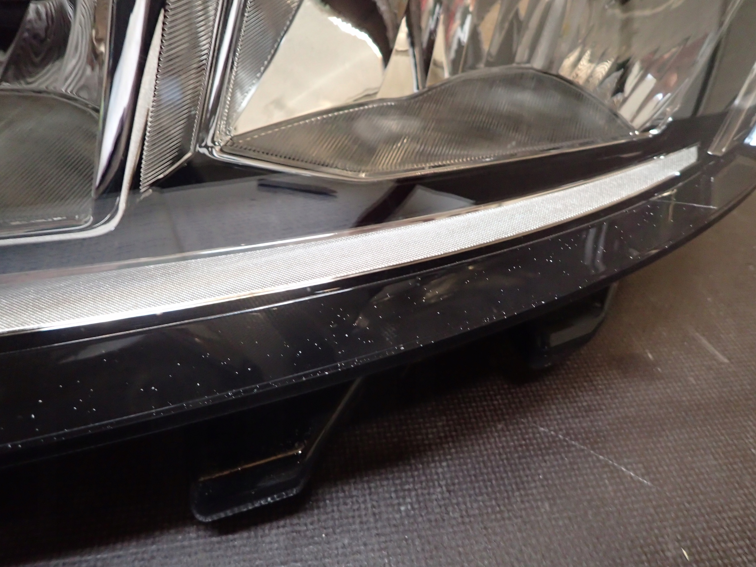 light front left VW T-ROC T ROC 2GA941005B