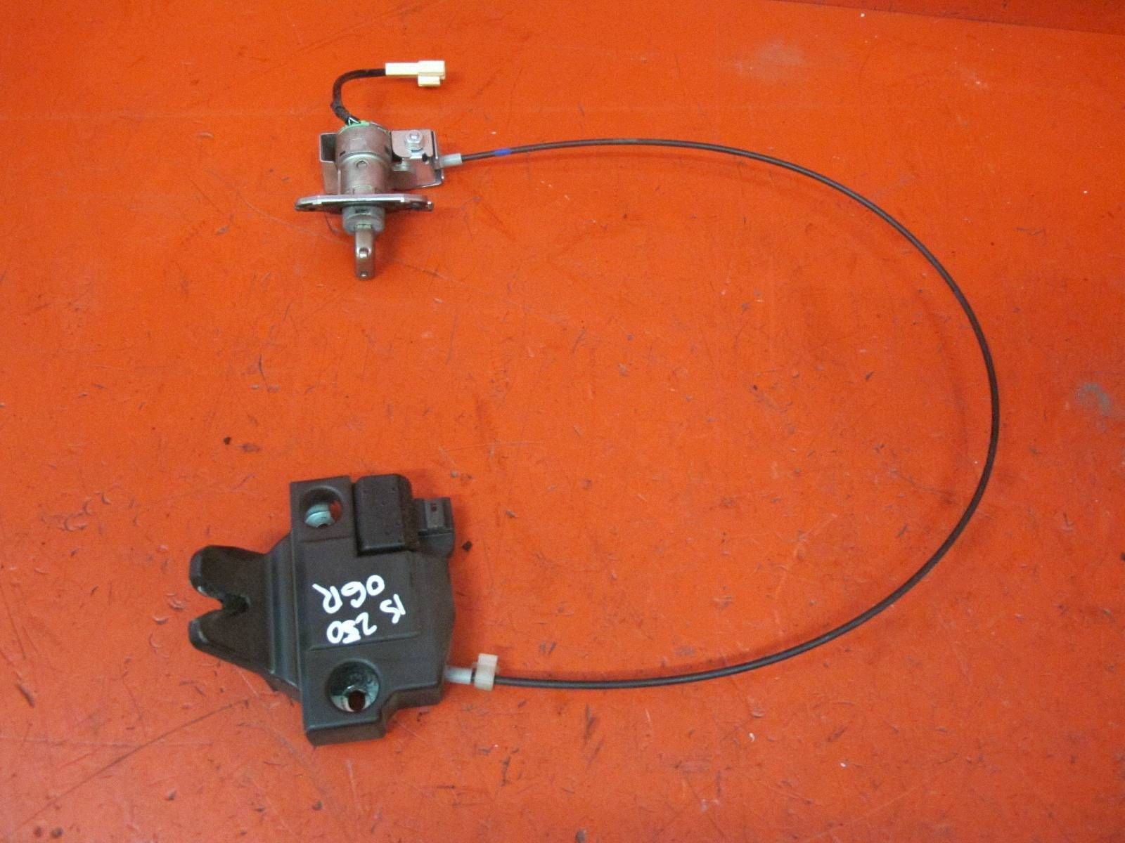 LEXUS IS II 2 lock bonnet boot lock cylinder key GROT KOMPLET