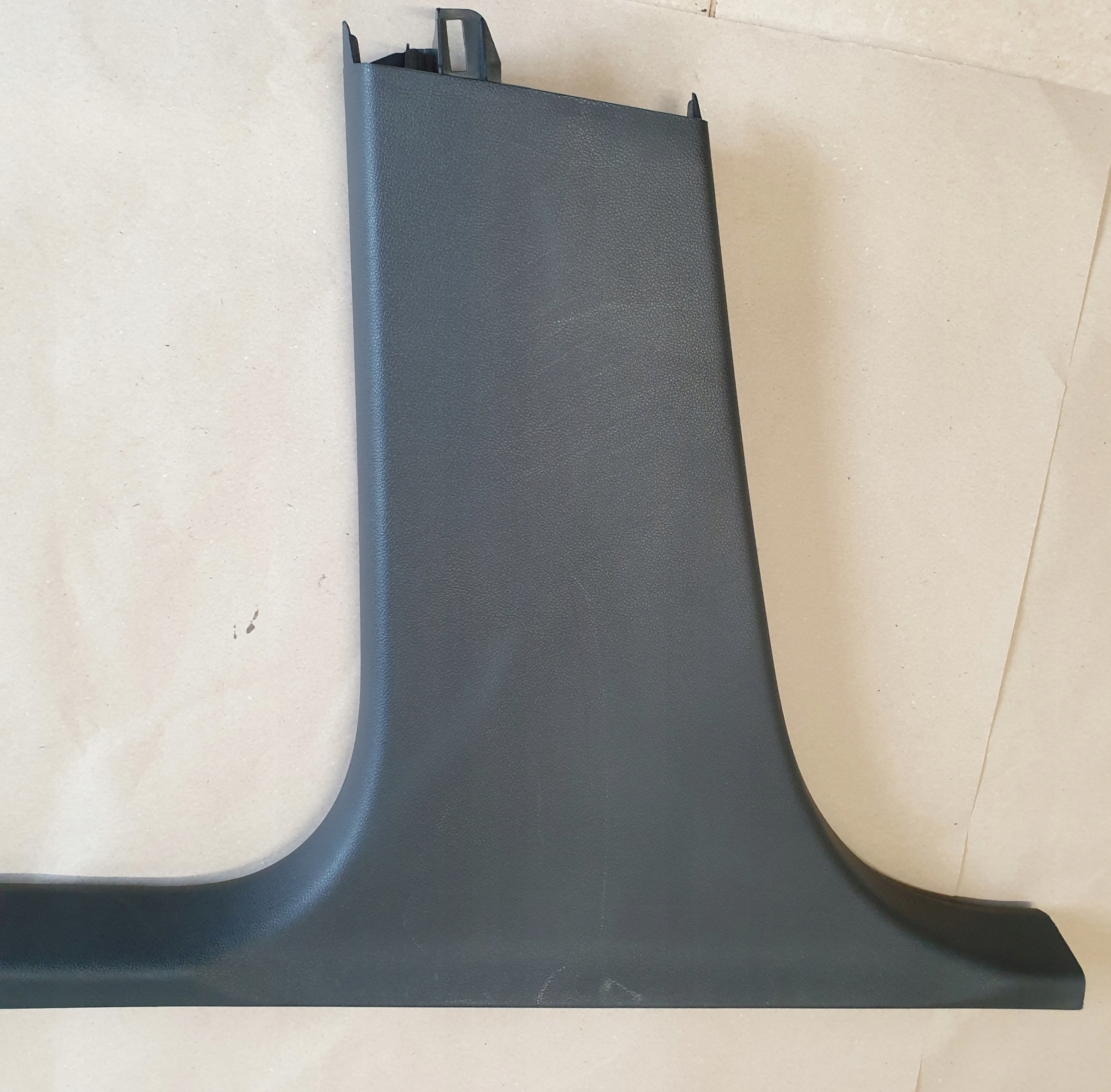 cover side SLUPKA B DOL SKODA SUPERB II 3T OE