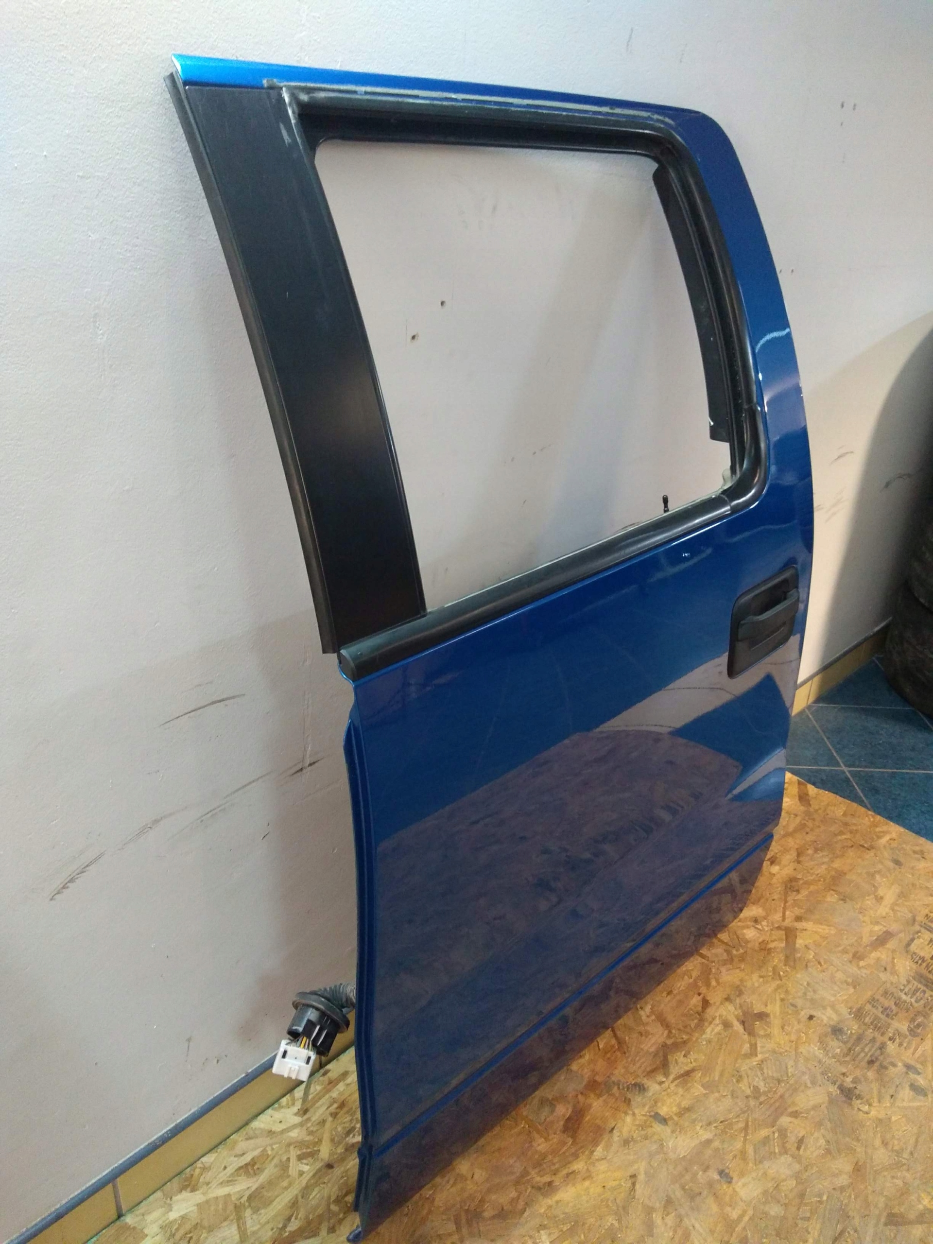 Ford F150 door left rear. 2008-14 XII gen