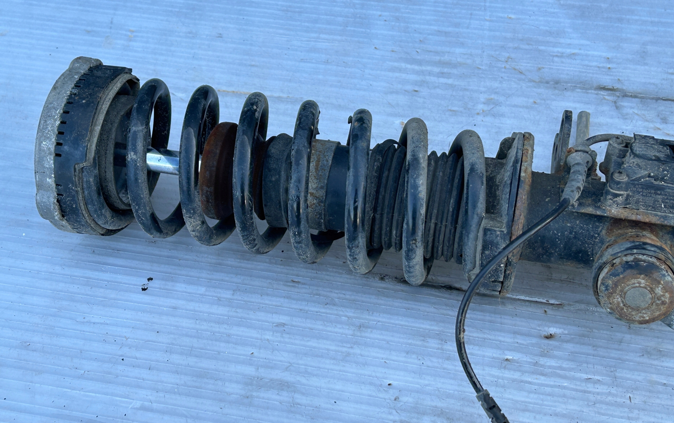 shock absorber spring VDC right front BMW 7 F01 6796940