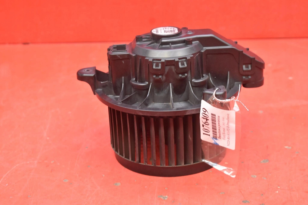 DMUCHAWA Lüfter des lüfters EU AV11-19846-AB FORD B-MAX 12-18
