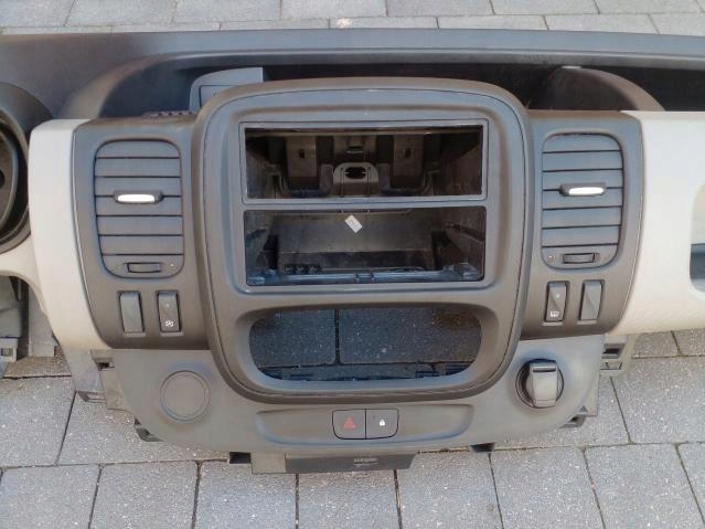 dashboard instrument panel console RENAULT TRAFIC III 14