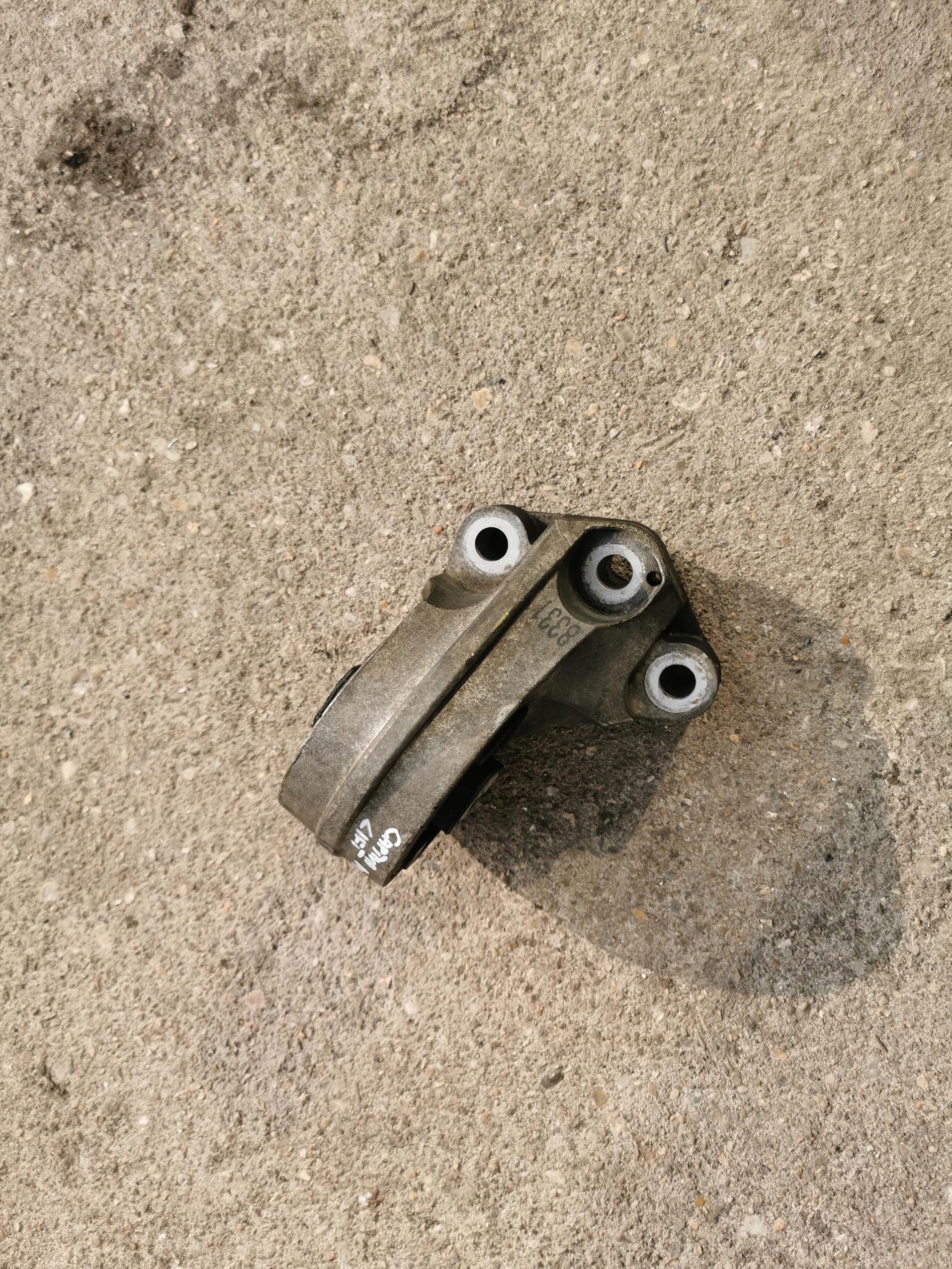 engine mount CHEVROLET CAPTIVA LIFT 2.2 VCDi