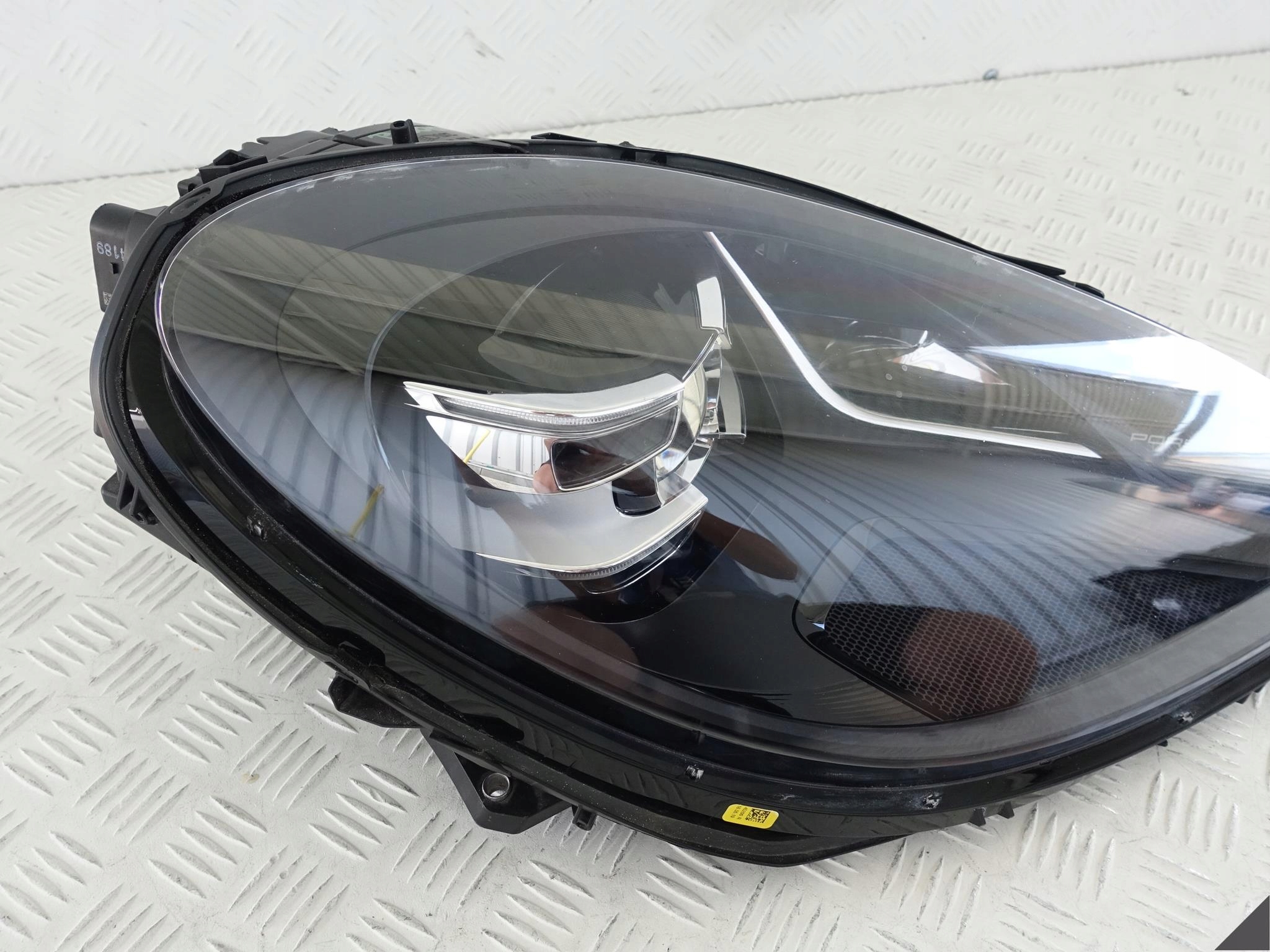 PORSCHE MACAN 95B LIFT 18- FULL LED right EUROPA
