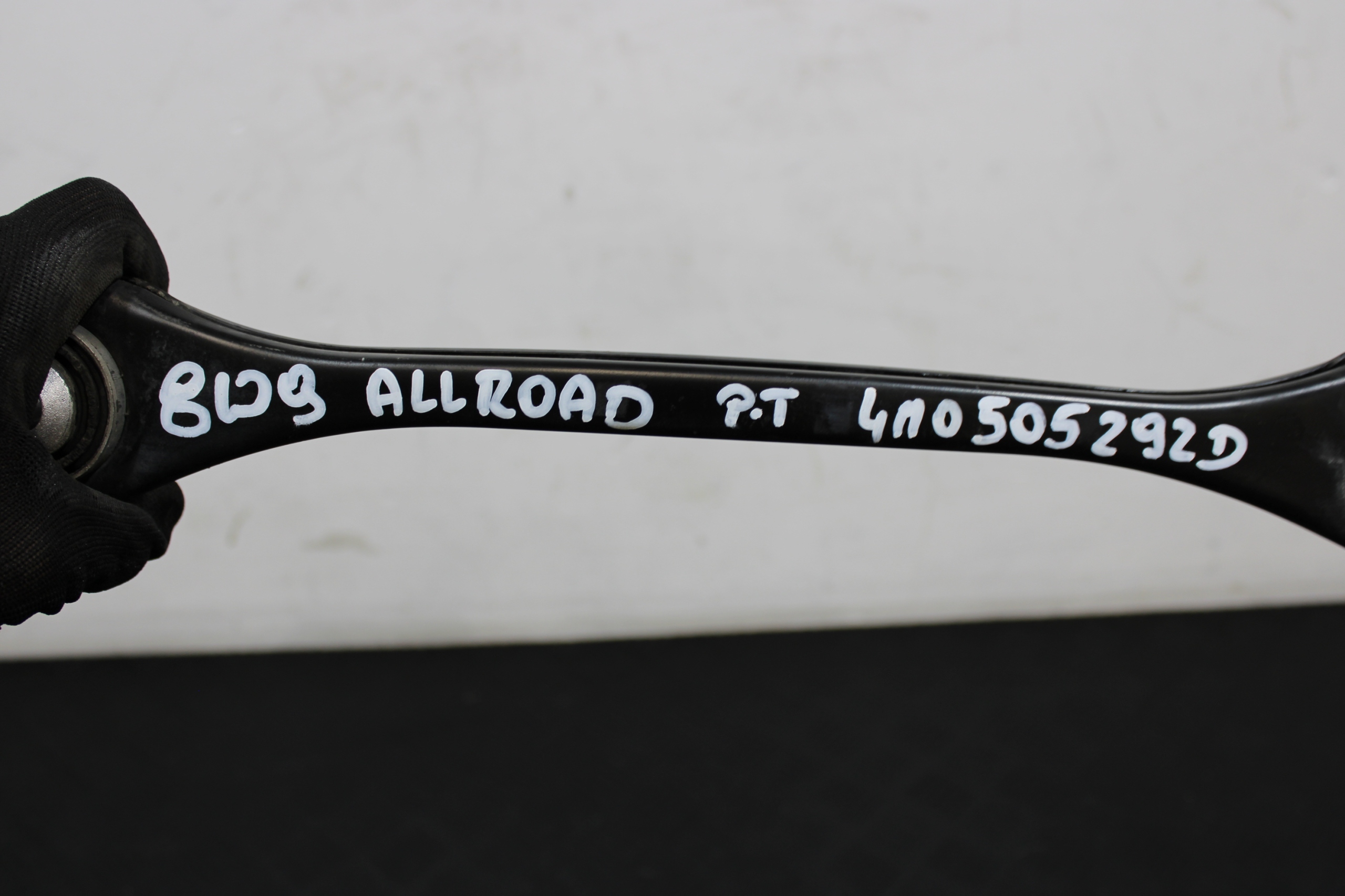 Querlenker rechts heck 4M0505292D AUDI A4 B9 8W0 8W9 ALLROAD