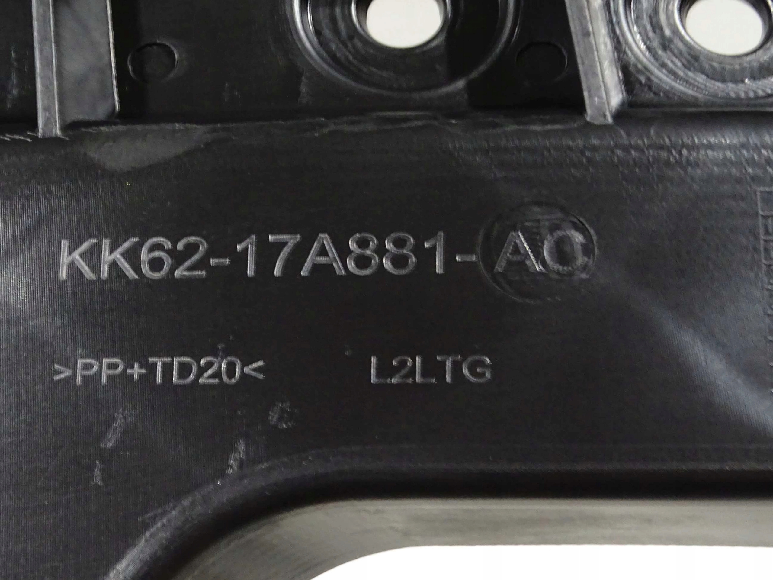 Uchwyt slizg zderzaka tylnego RANGE ROVER SPORT Installation side Rear