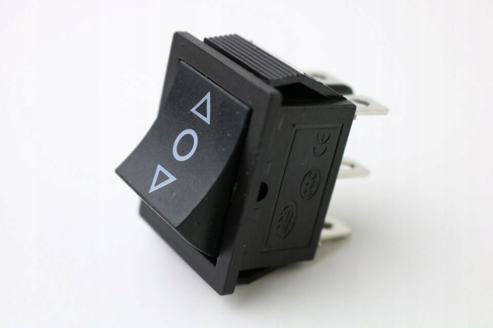 

Przełącznik 230V 15A KCD3 (on)-off-(on)