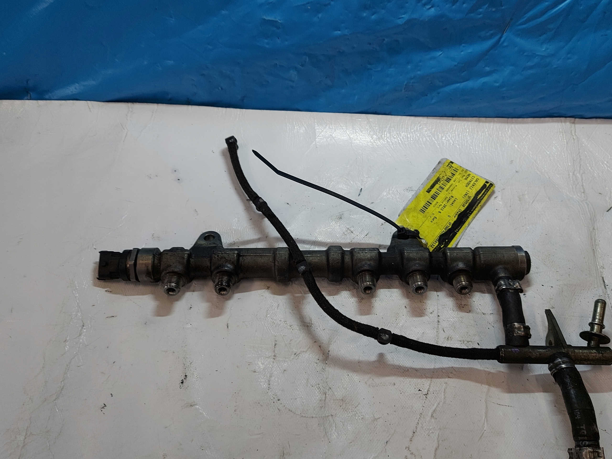 Rampe injection CITROEN NEMO 1.3 TD 0445214239