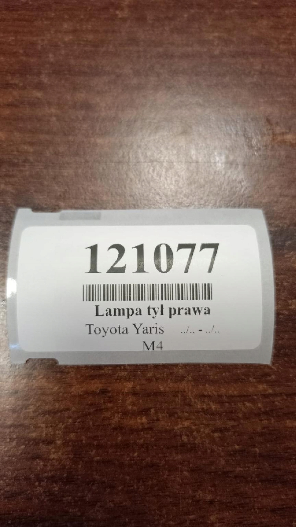 TOYOTA YARIS and light right rear part