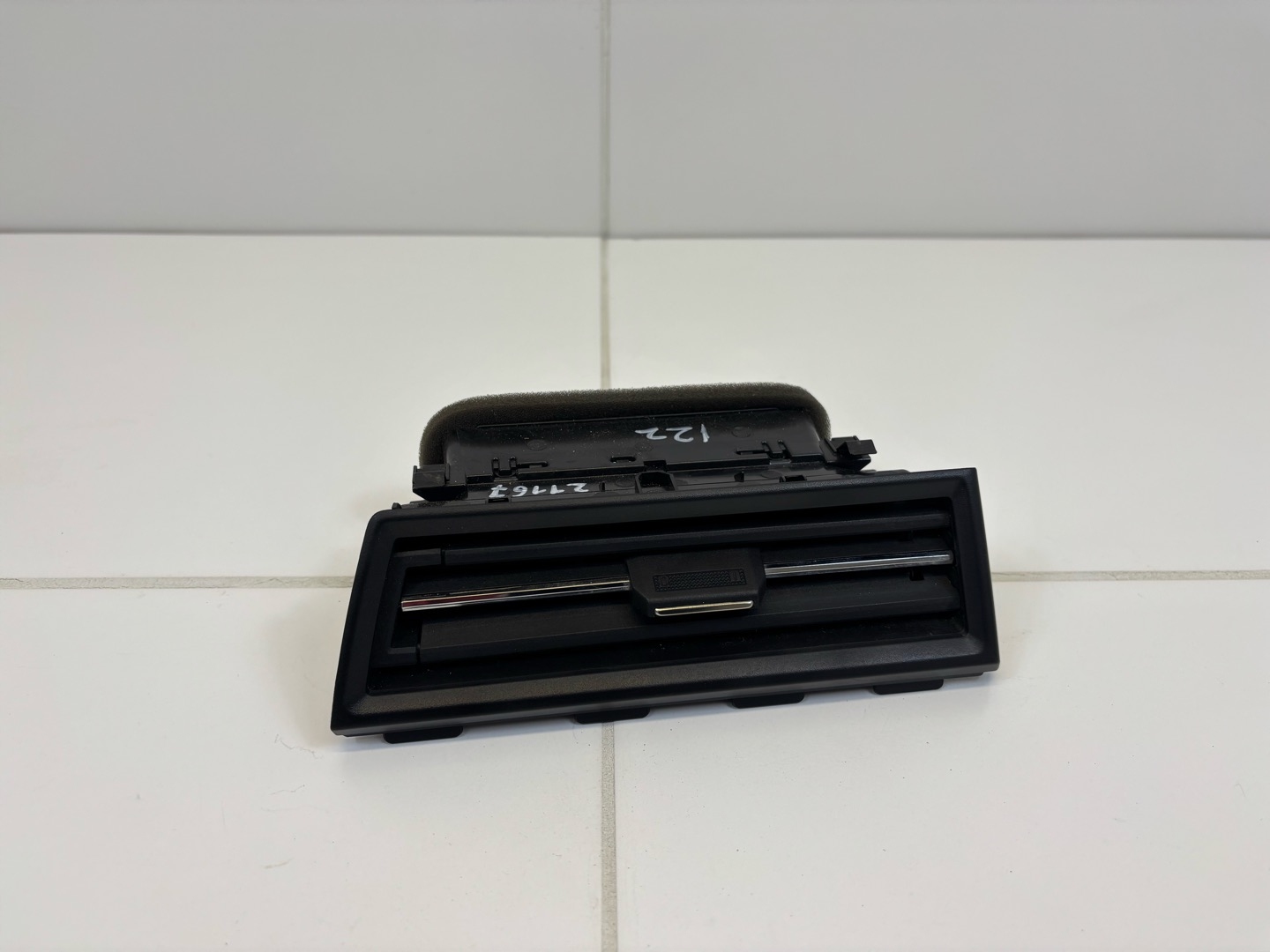 grid air conditioning devices SEAT Ibiza 5 2019 10142-005
