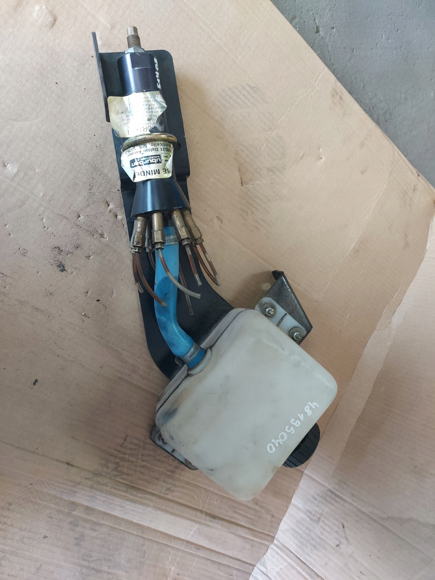 POMPKA ZBIORNIK CENTRALNE SMAROWANIE CASE RB465