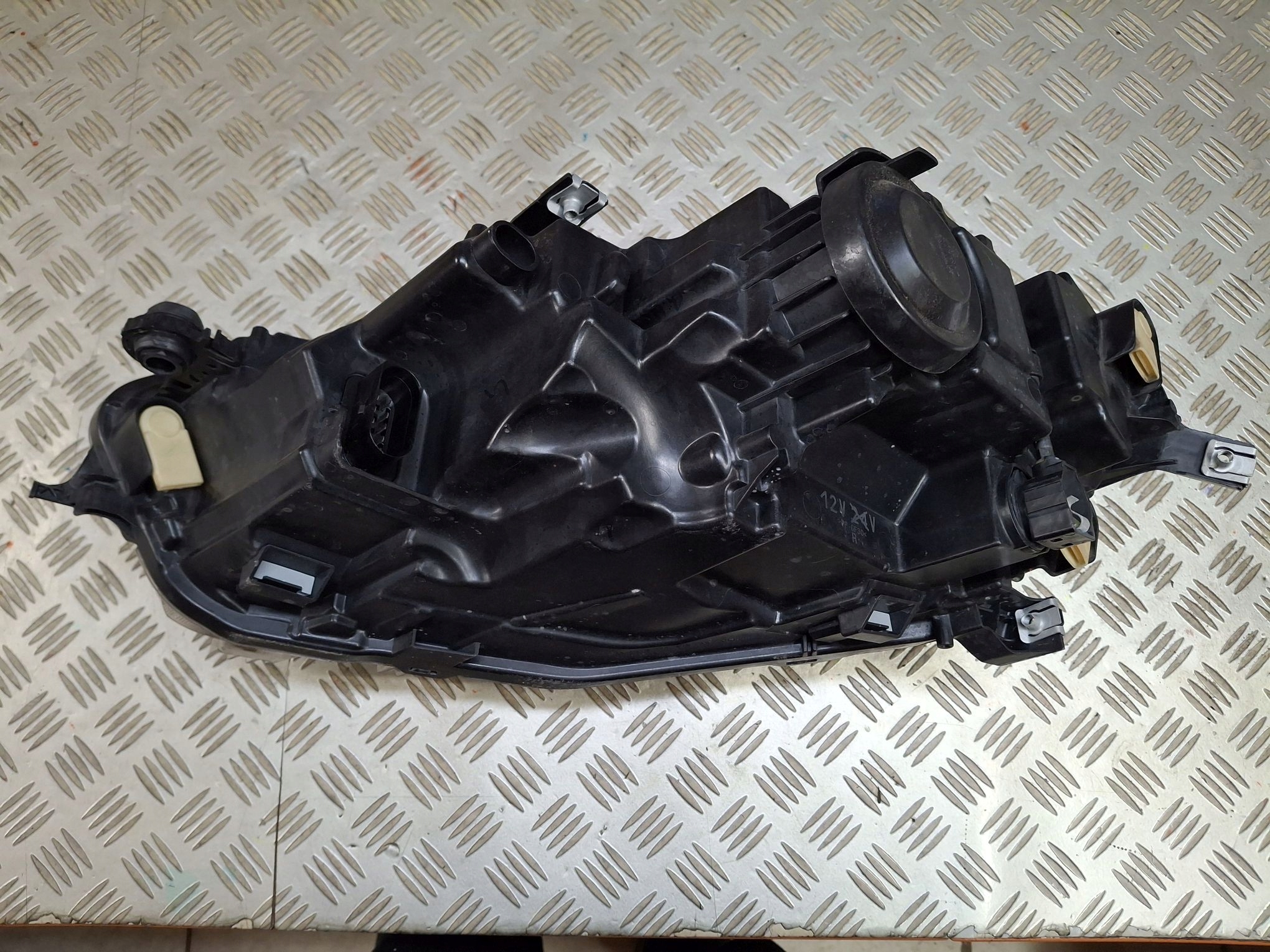 light right front LED VW POLO VI LIFT 2021R->