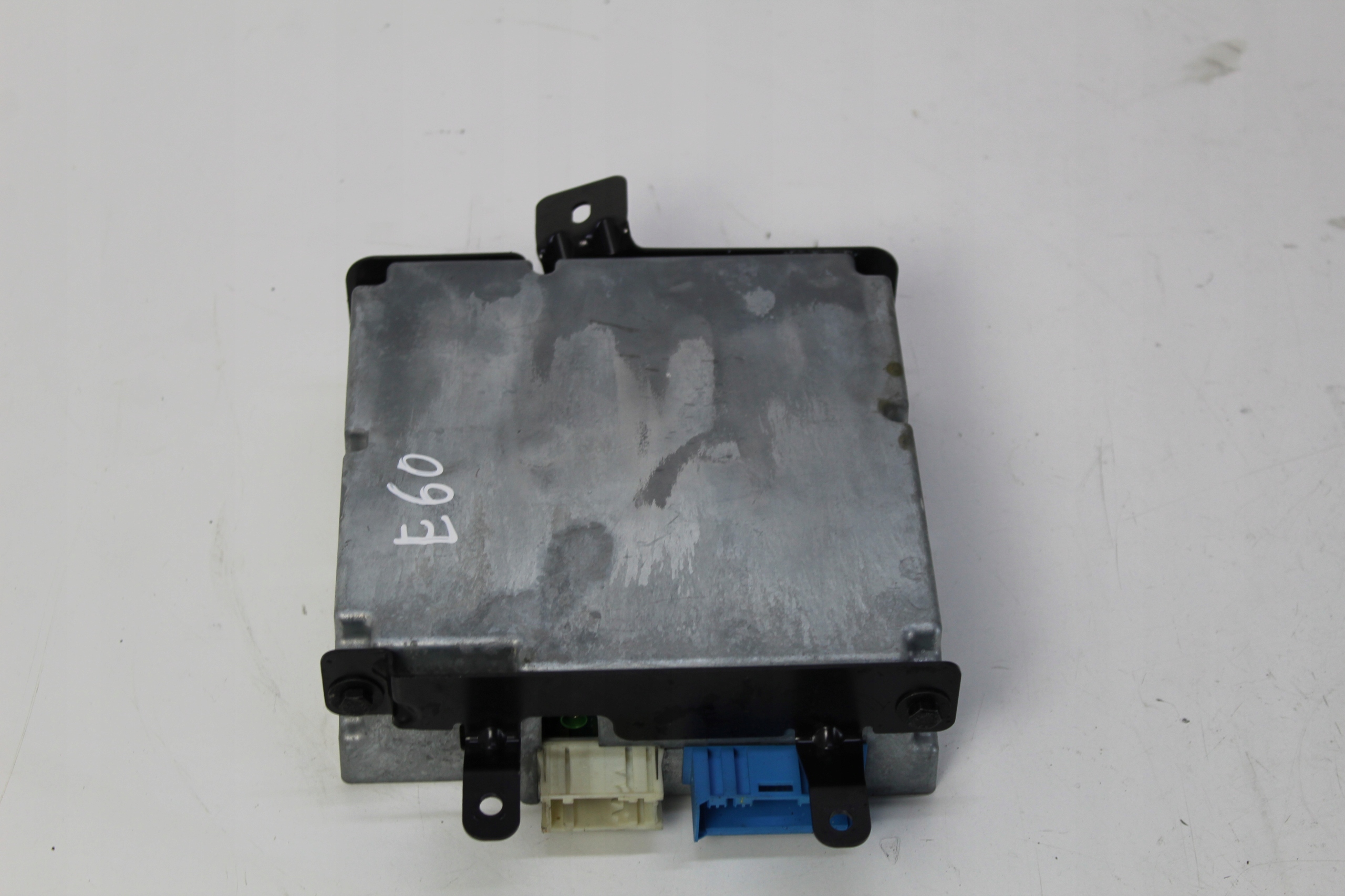 Тюнер підсилювач радіо BMW E90 E60 E81 6925105