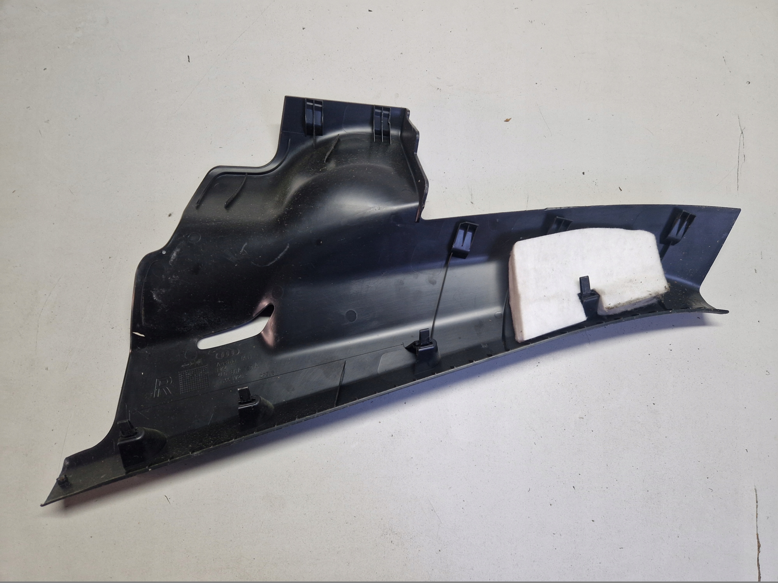 cover side SLUPKA C right AUDI Q7 4L 4L0867768A