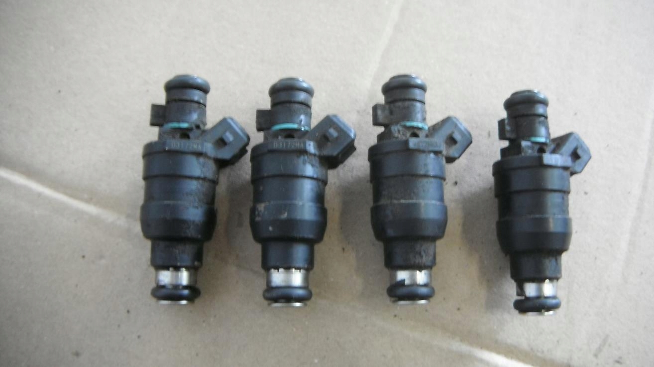 PEUGEOT 406 1,8 WTRYSKIWACZ PALIWA D3172MA D3MA2