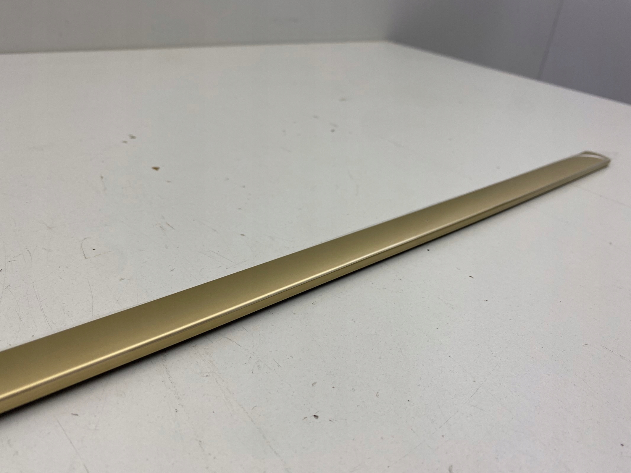 BMW XM G09 LEWA LISTWA DRZWI PRZÓD PRZEDNICH 22- Producent części BMW OE