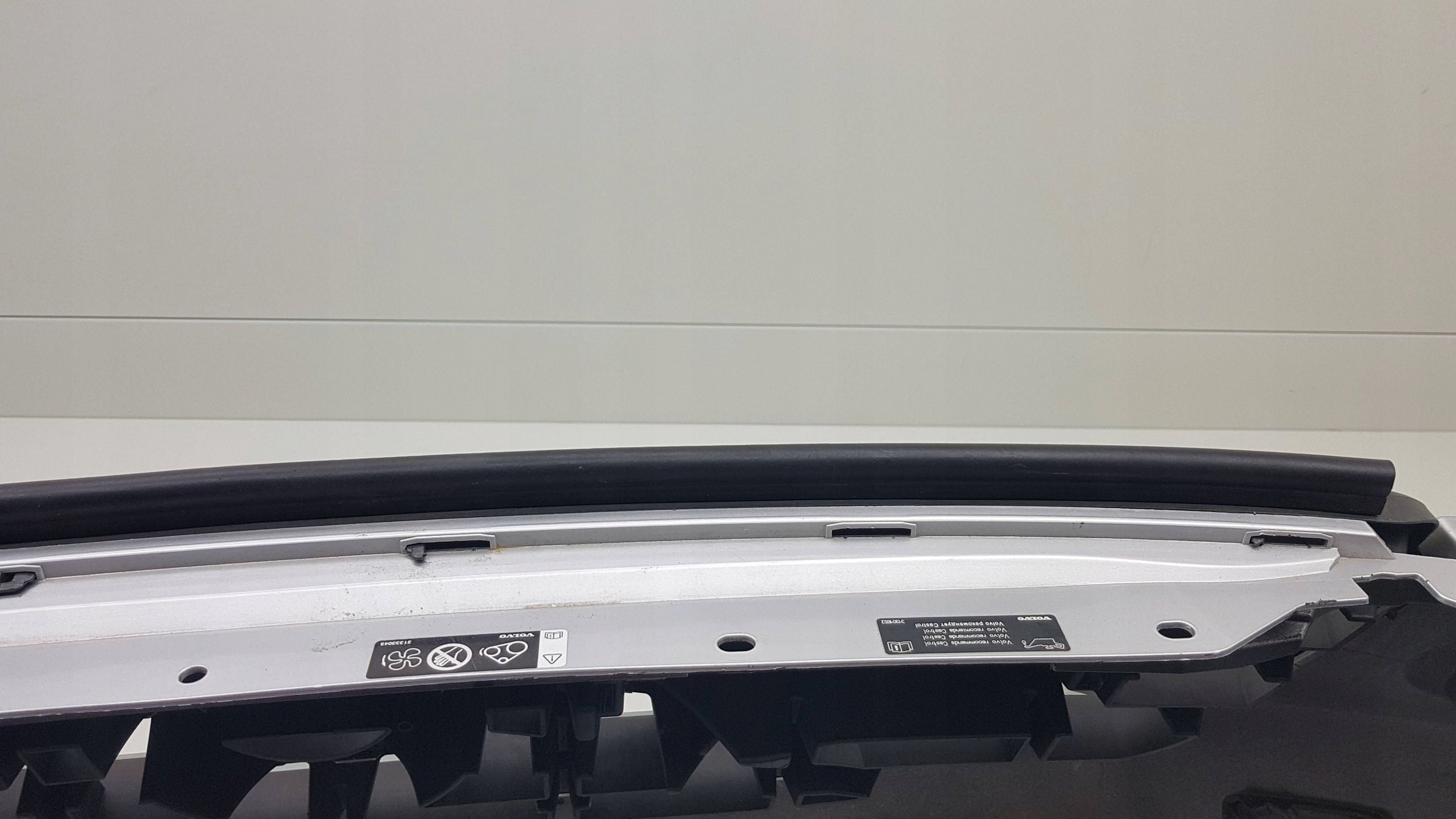 VOLVO XC60 XC 60 LIFT 2013 - bumper front 31323765