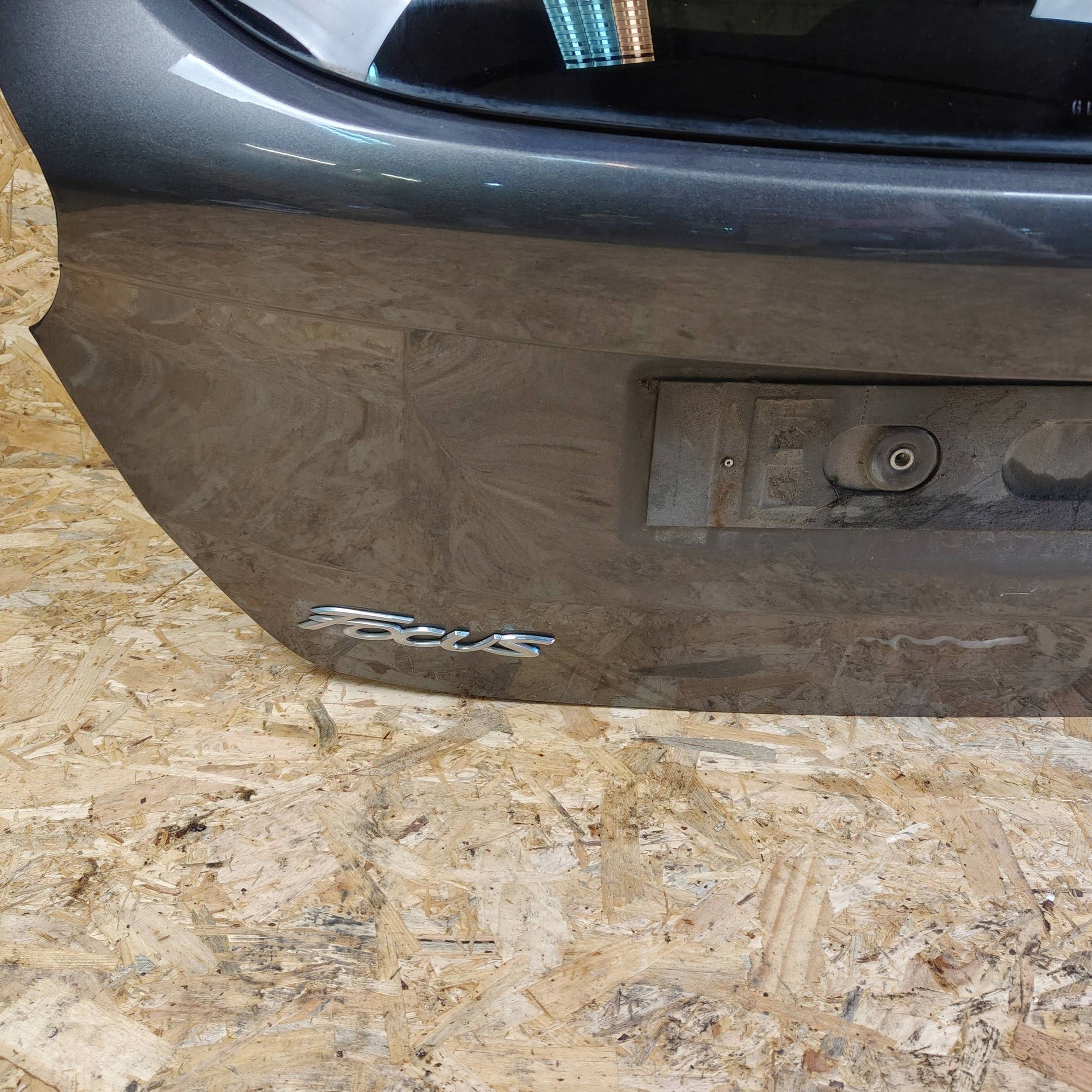 trunk door boot rear part Ford Focus Mk 3 lift kamera