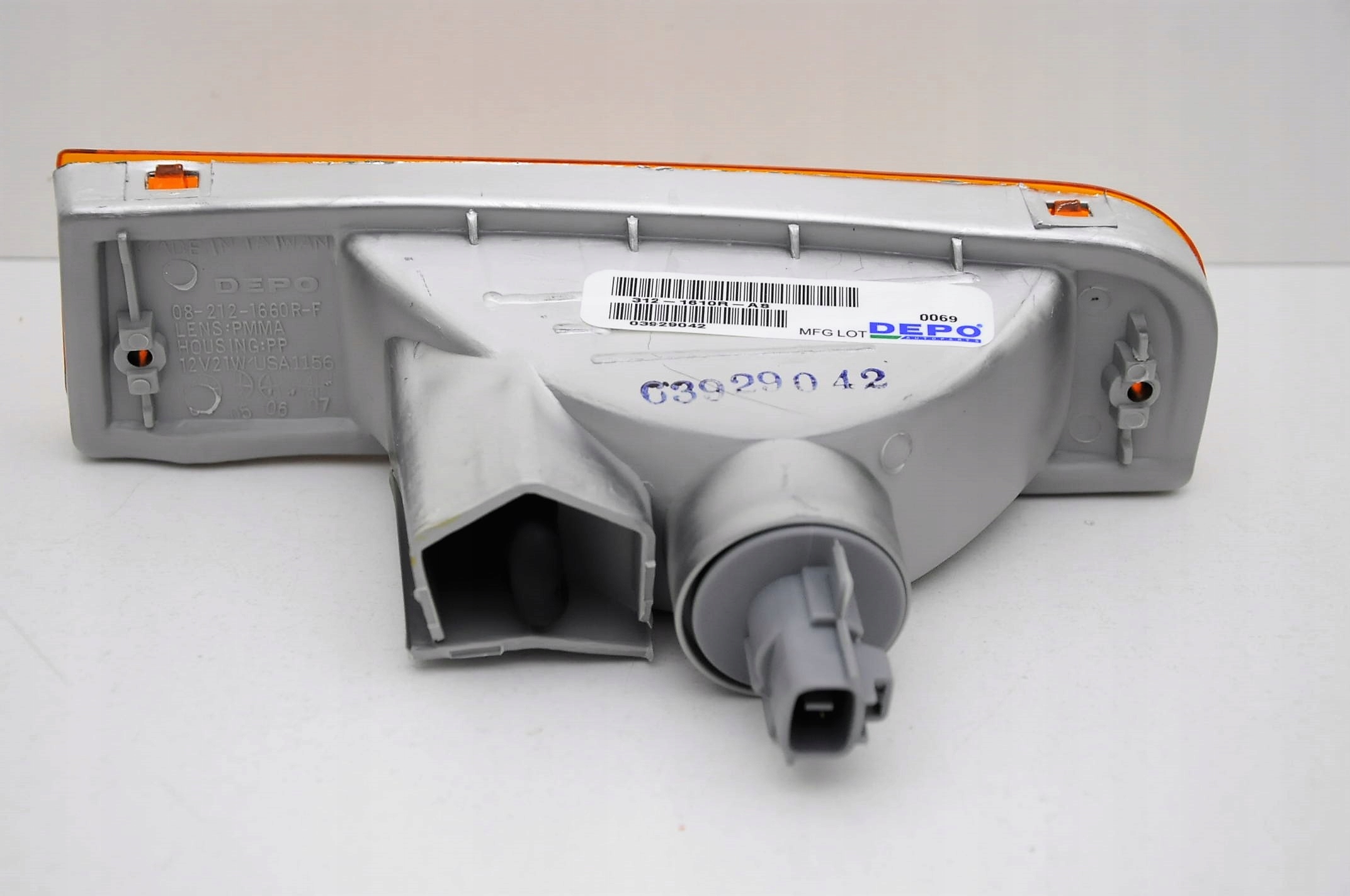 TOYOTA 4RUNNER 1992-98 KIERUNKOWSKAZ PRAWY NOWY ^ Producent części Inny